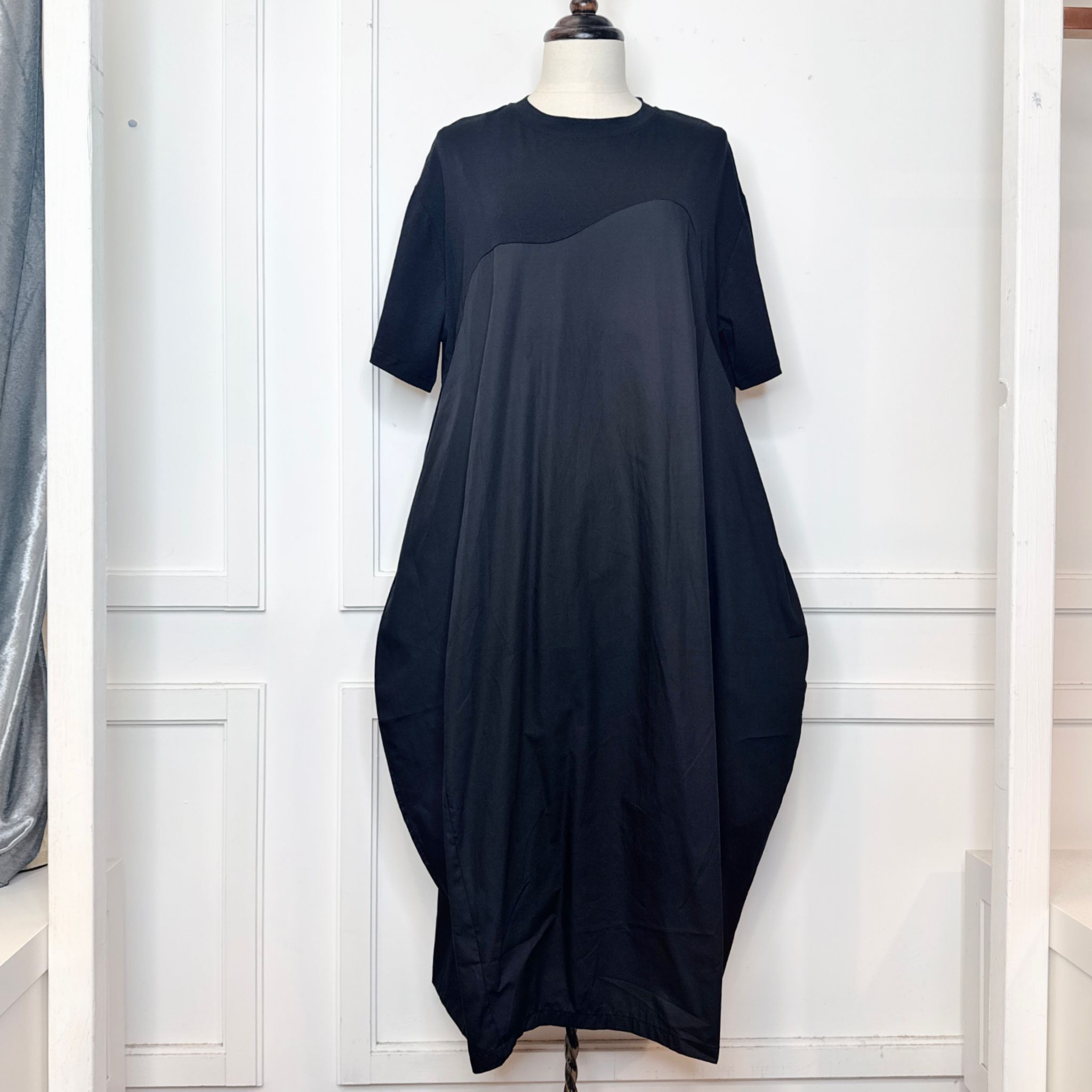 A22 LL9098-OnePieseDress_Black_F -M