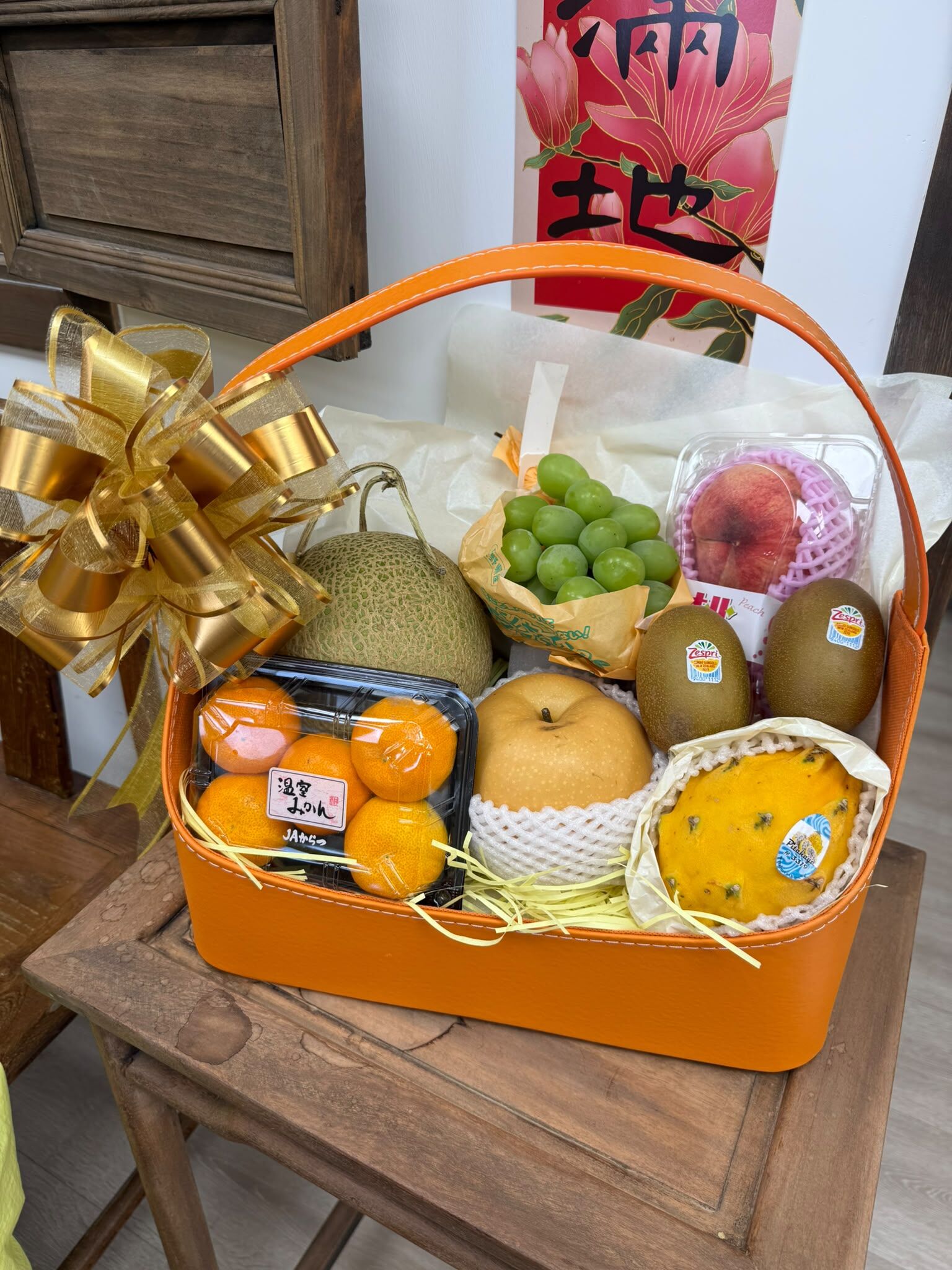 0905IP16-MOONCAKE-MIX-A: Fruit + Siu Heung Yuen Mooncakes [B16]