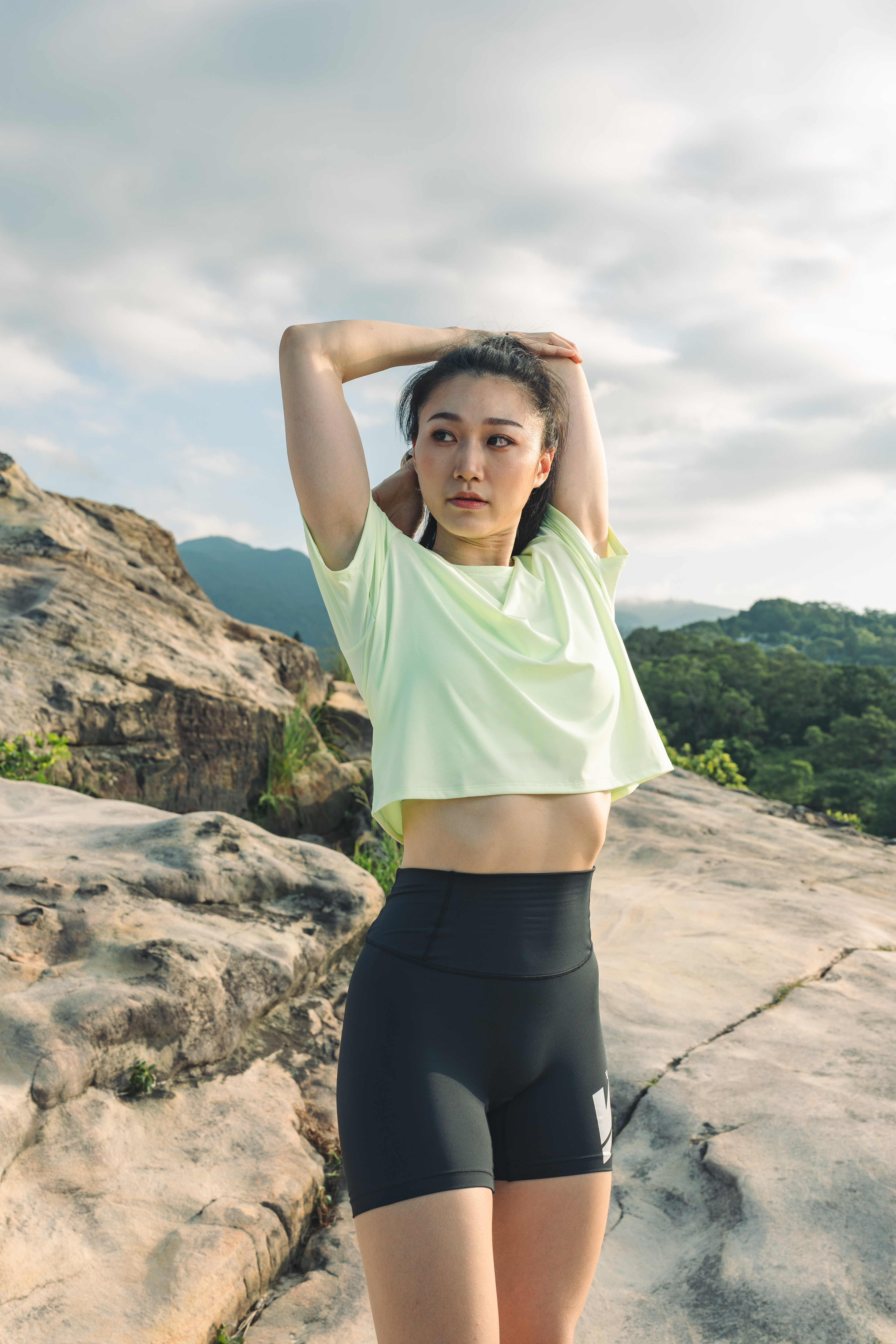 Shin Cool Crop Top