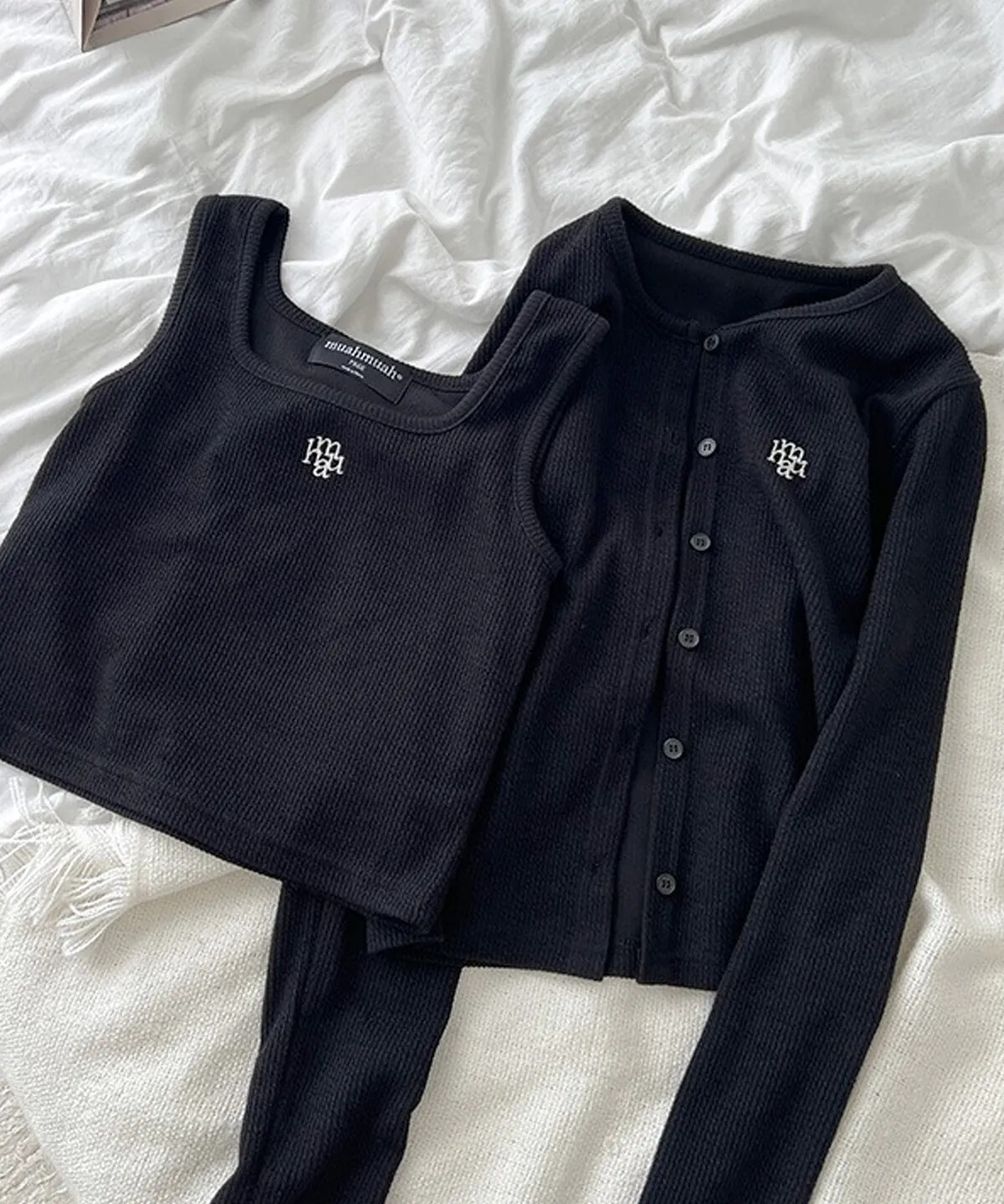【OWN】MUAHMUAH 套裝 修身 無袖 針織 開襟衫 背心 刺繡 Logo 女款 黑 白色 藍 灰色 綠 薄荷 黃