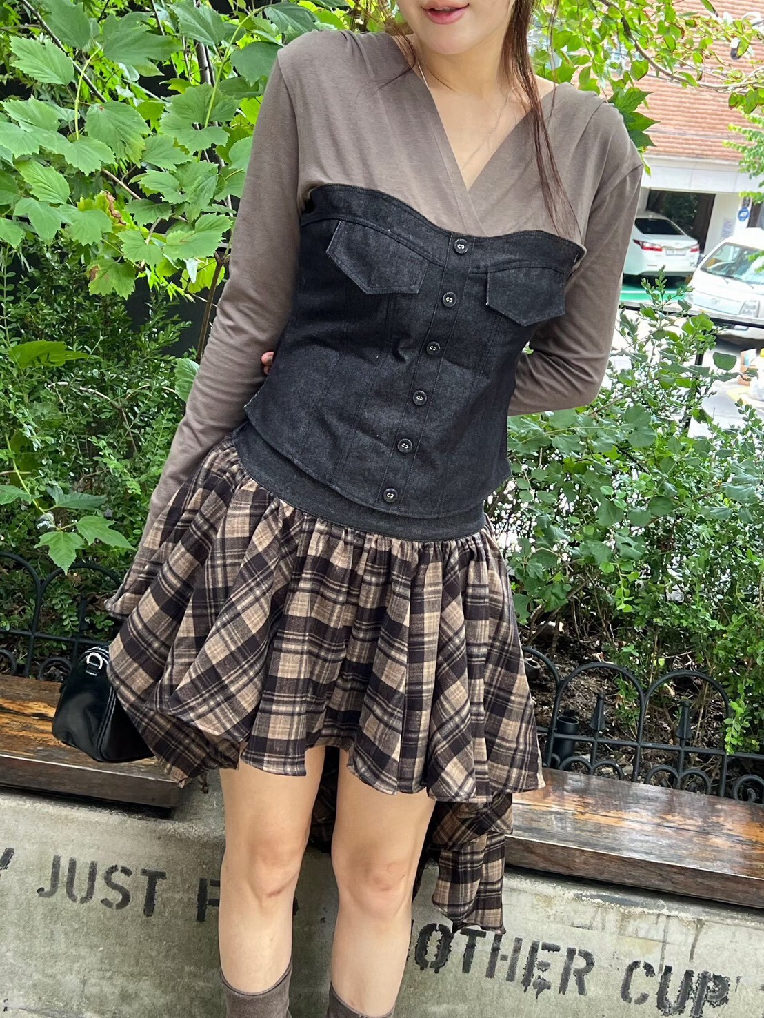 v領拚馬甲上衣