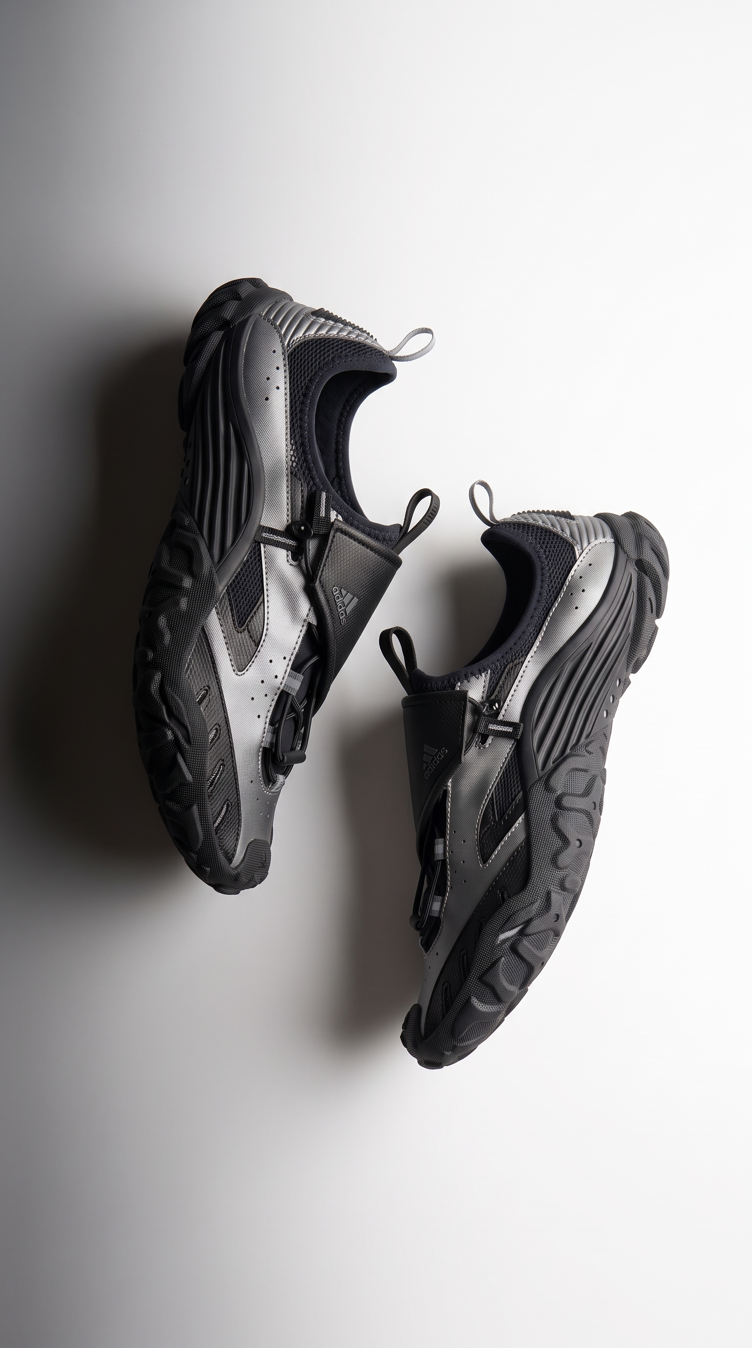 【Focus Store】預購 Pharrell Williams x Adidas Watermoc Starfish "Black Grey" 黑灰 LB2841
