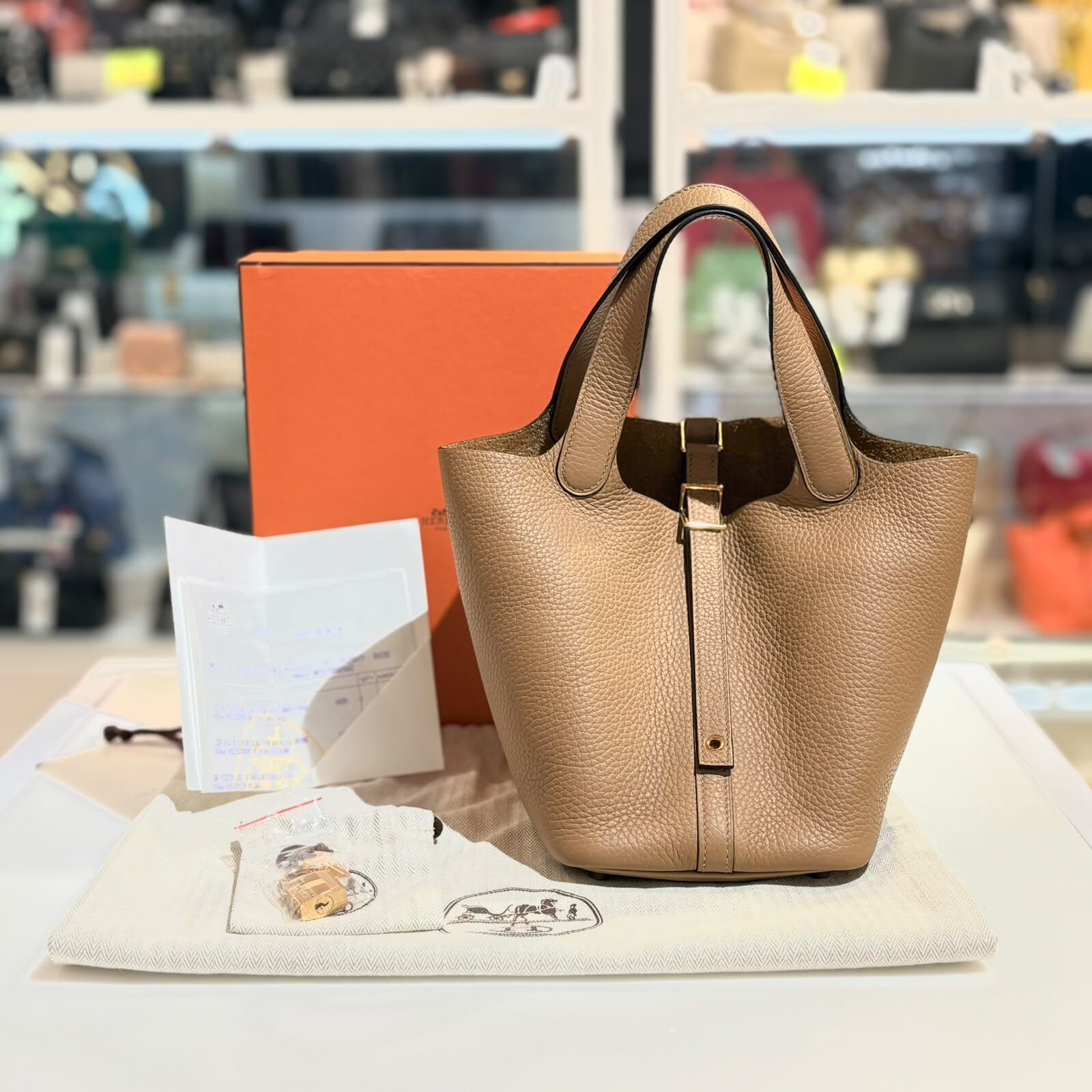 全新HERMES PICOTIN 18  OM CHAI GHW 奶茶色/金扣 TC皮 #P18 #BRAND NEW #香榭站正品