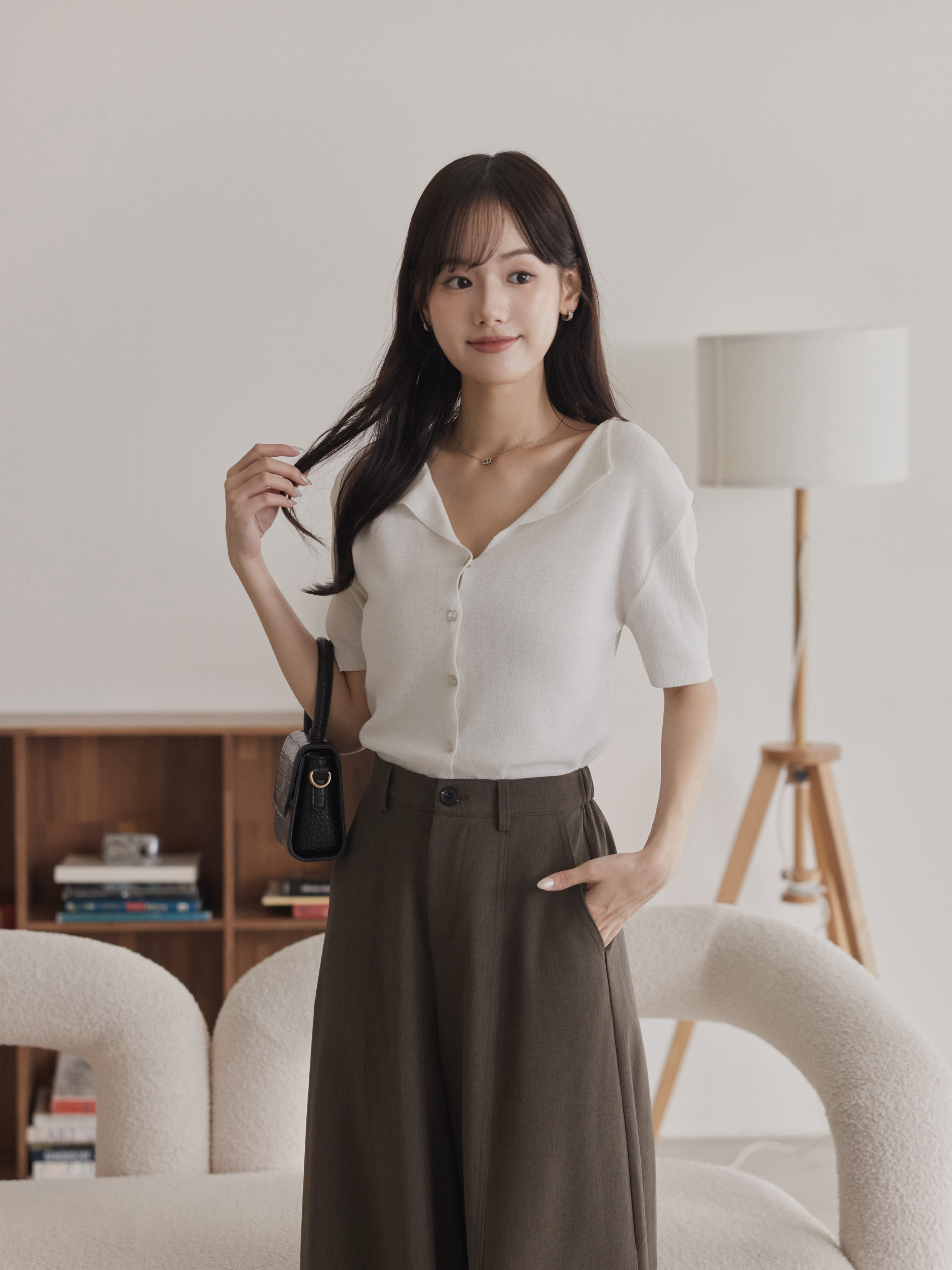 Small Collar Button-Front Knit Top