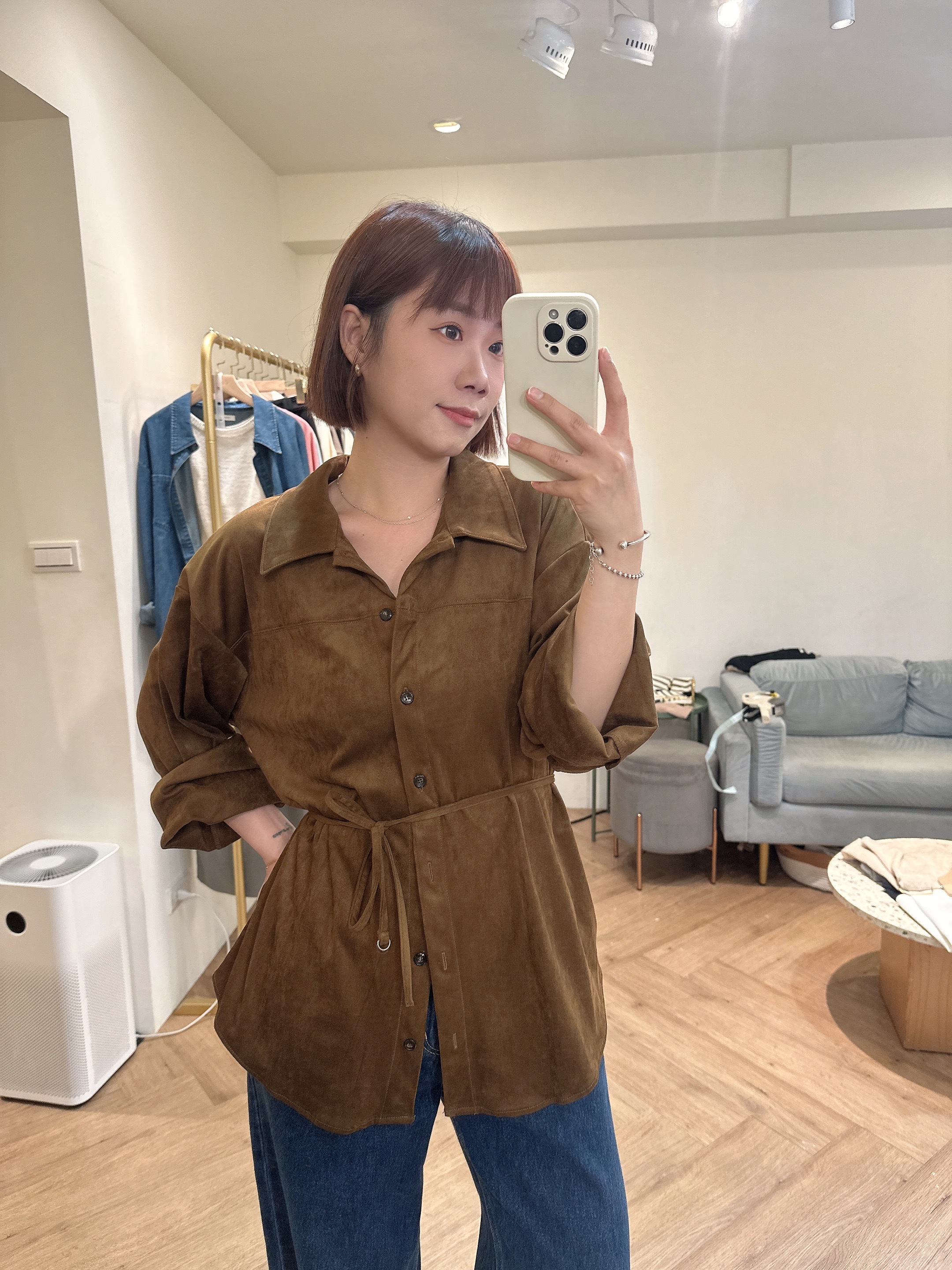 附綁帶蜜桃絨襯衫外套