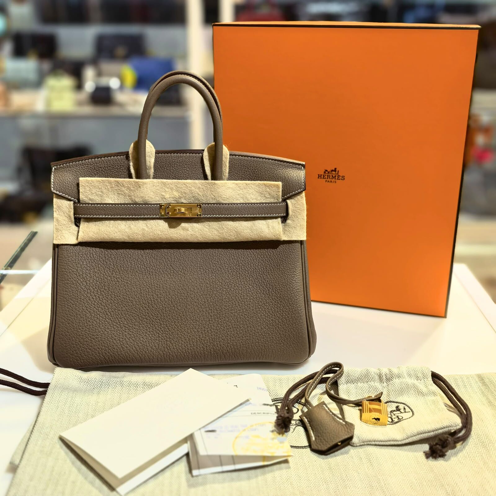 G刻!!! 新鮮單~全新BIRKIN 25, ETOUPE TOGO,GHW 大象灰金扣 #B25 #鉑金包, #BRAND NEW #香榭站正品