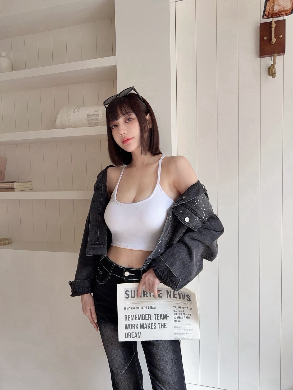 🇹🇼 微光日常｜滿版燙鑽短版牛仔外套