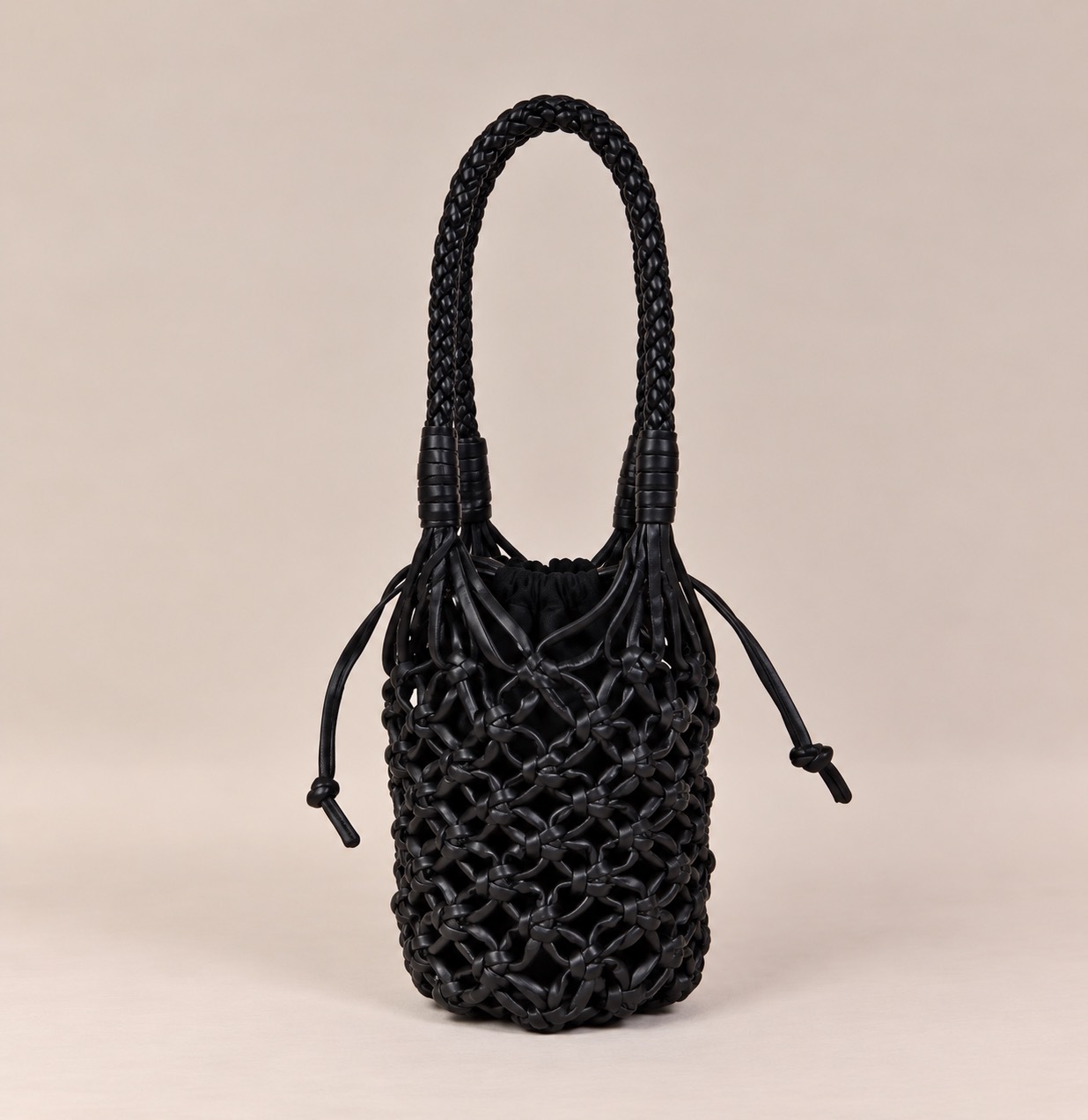 1CA0906-068 [CALONGE] Sheep Top Handle Bag Black #CA-1742 (EU)