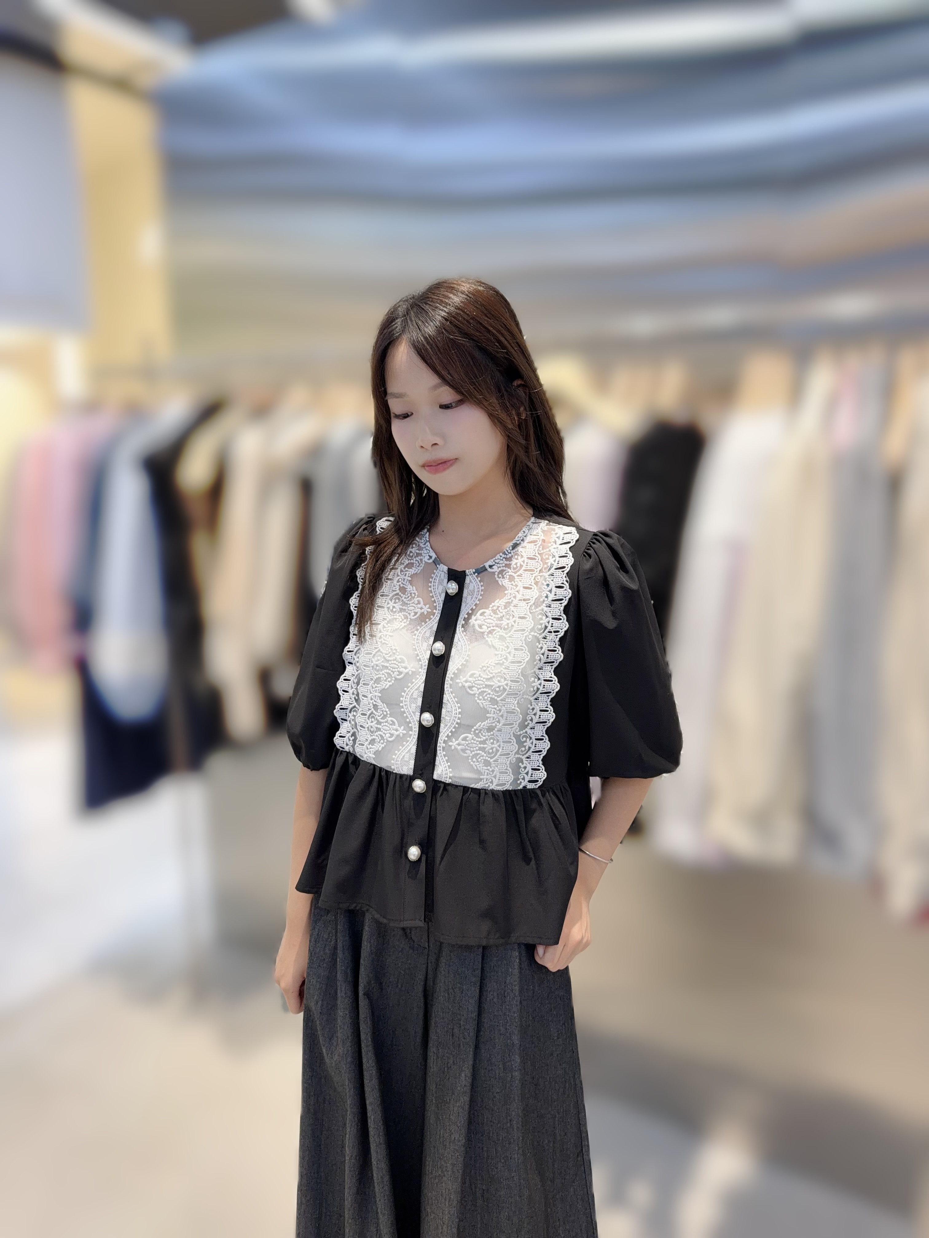 AE14 胸40 長21 $409