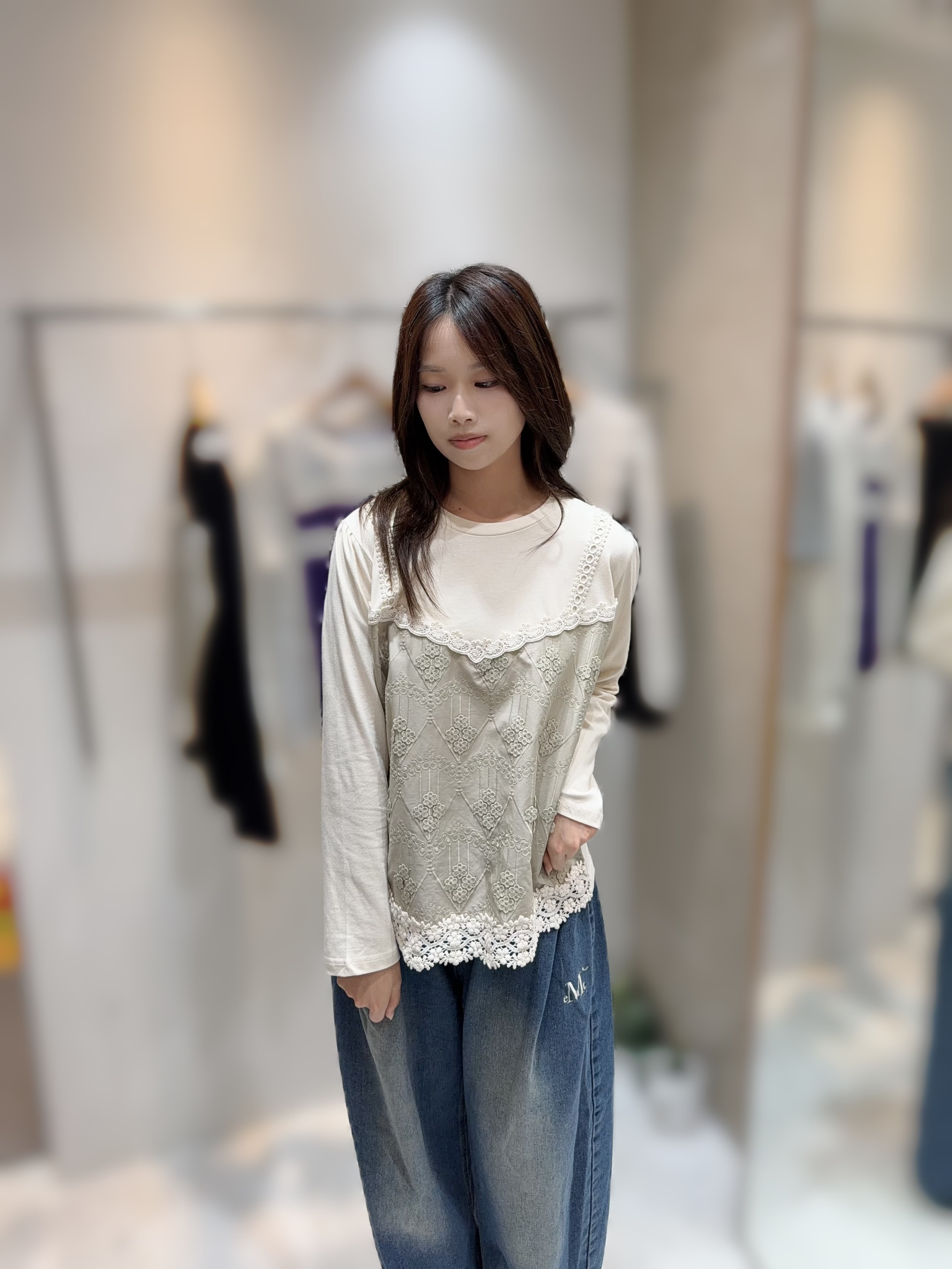 H01 胸42 長23.5 $409