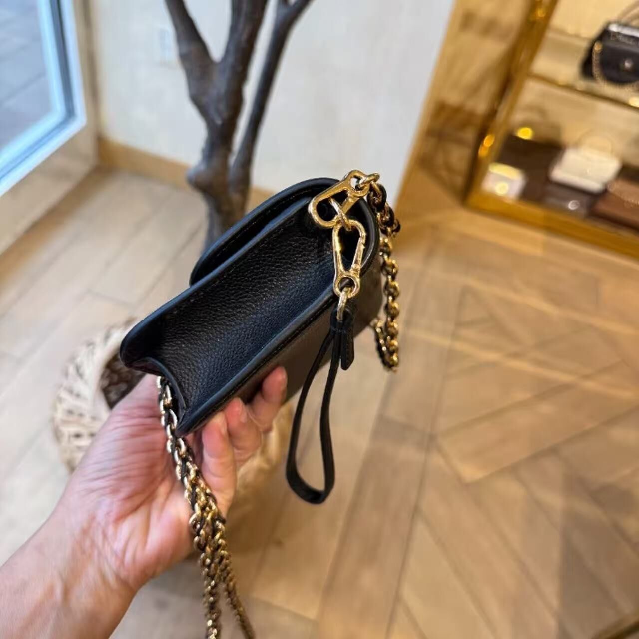 【預購】Tory Burch N090703 Britten 鏈條手腕銀包 (黑色)