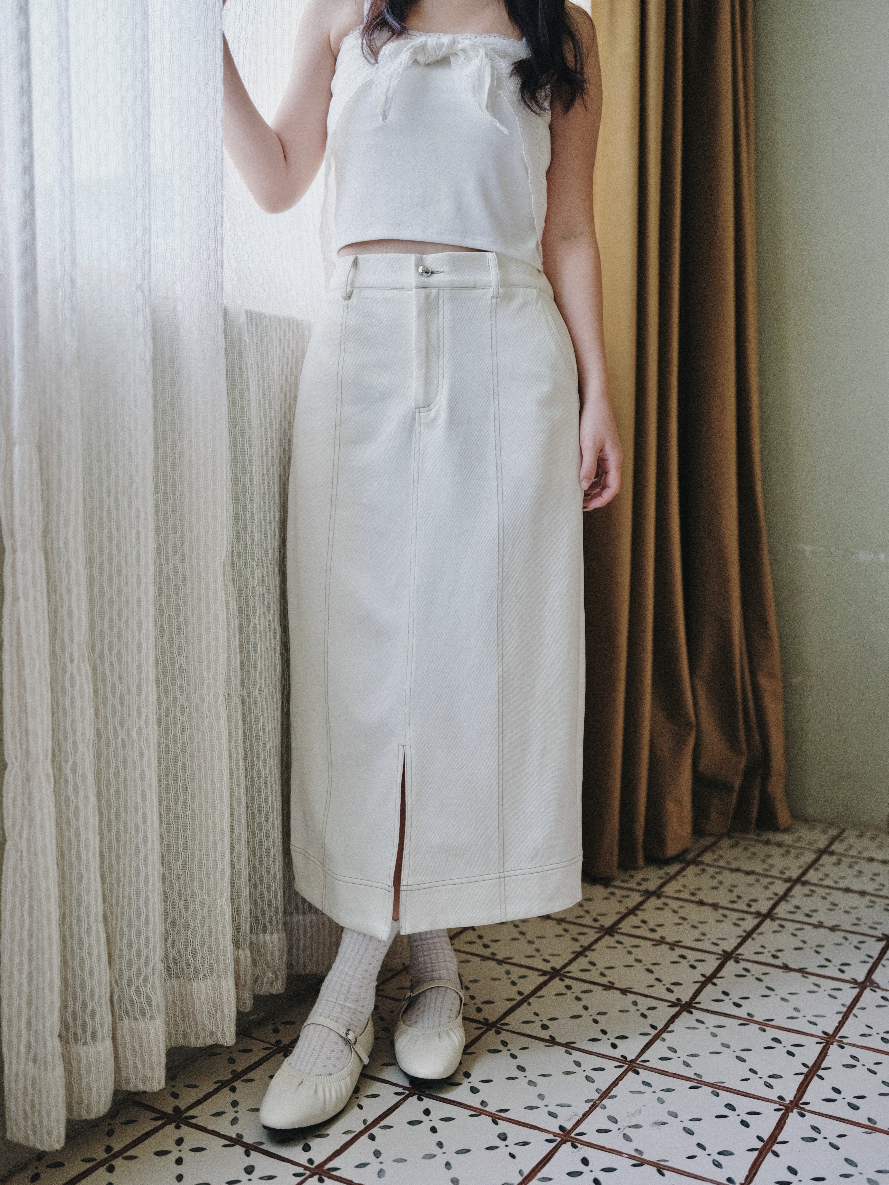 三色 / 銀扣明線前開叉半身長裙 / Silver Hardware Contrast Stitch Front-Slit Skirt