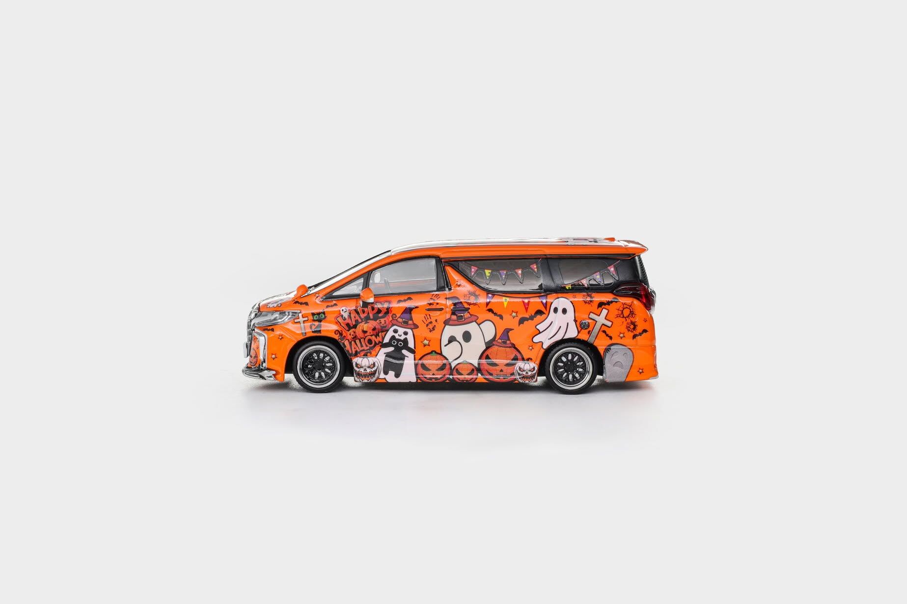 預訂:1/64 Model Model Toyota Alphard Customized Version Halloween (MM64-Alphard-006)
