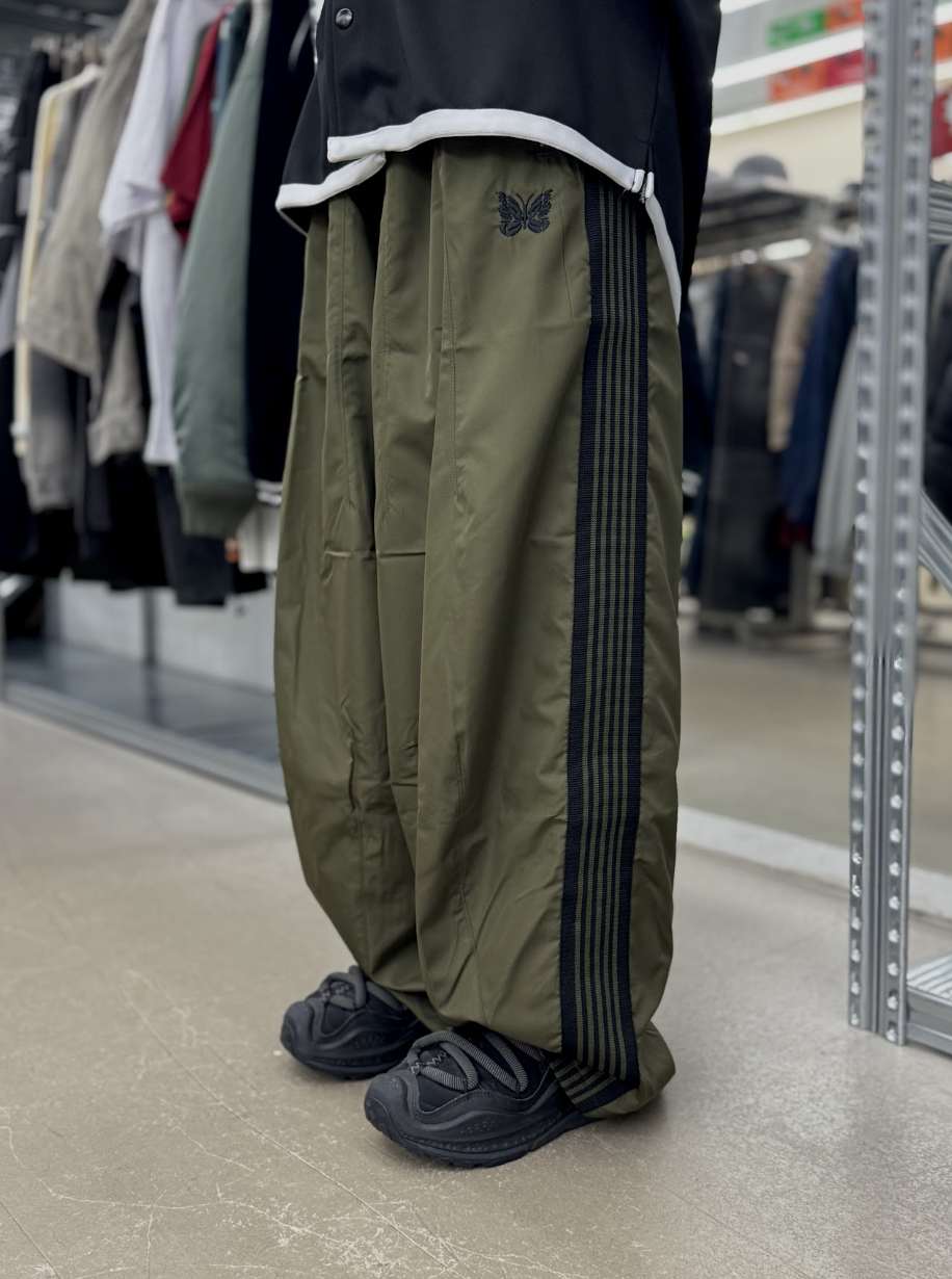 NEEDLES x STUDIOUS HD Track Pant NYLON - Khaki