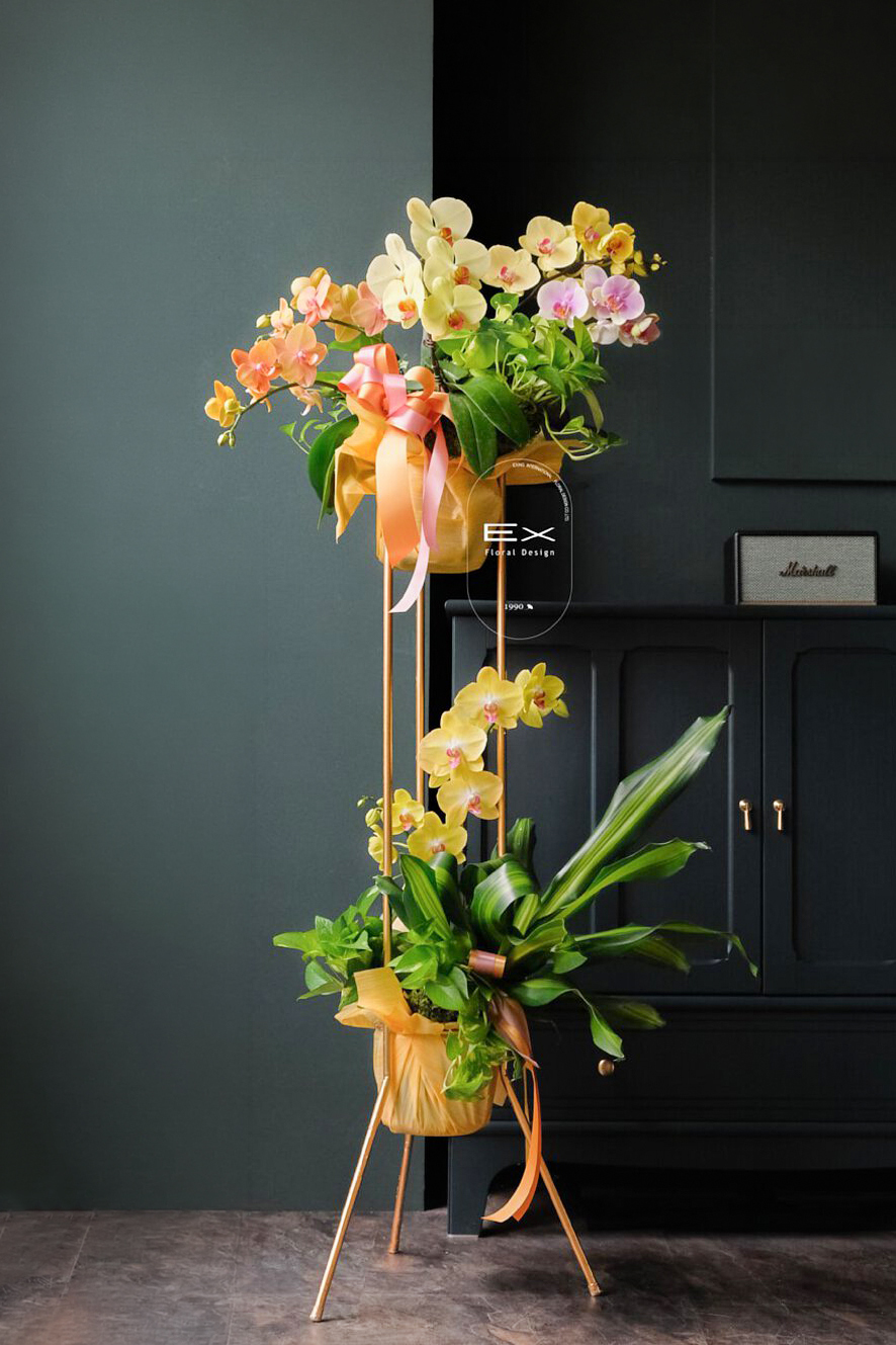 高票當選 花藝獻禮 Floral Tribute