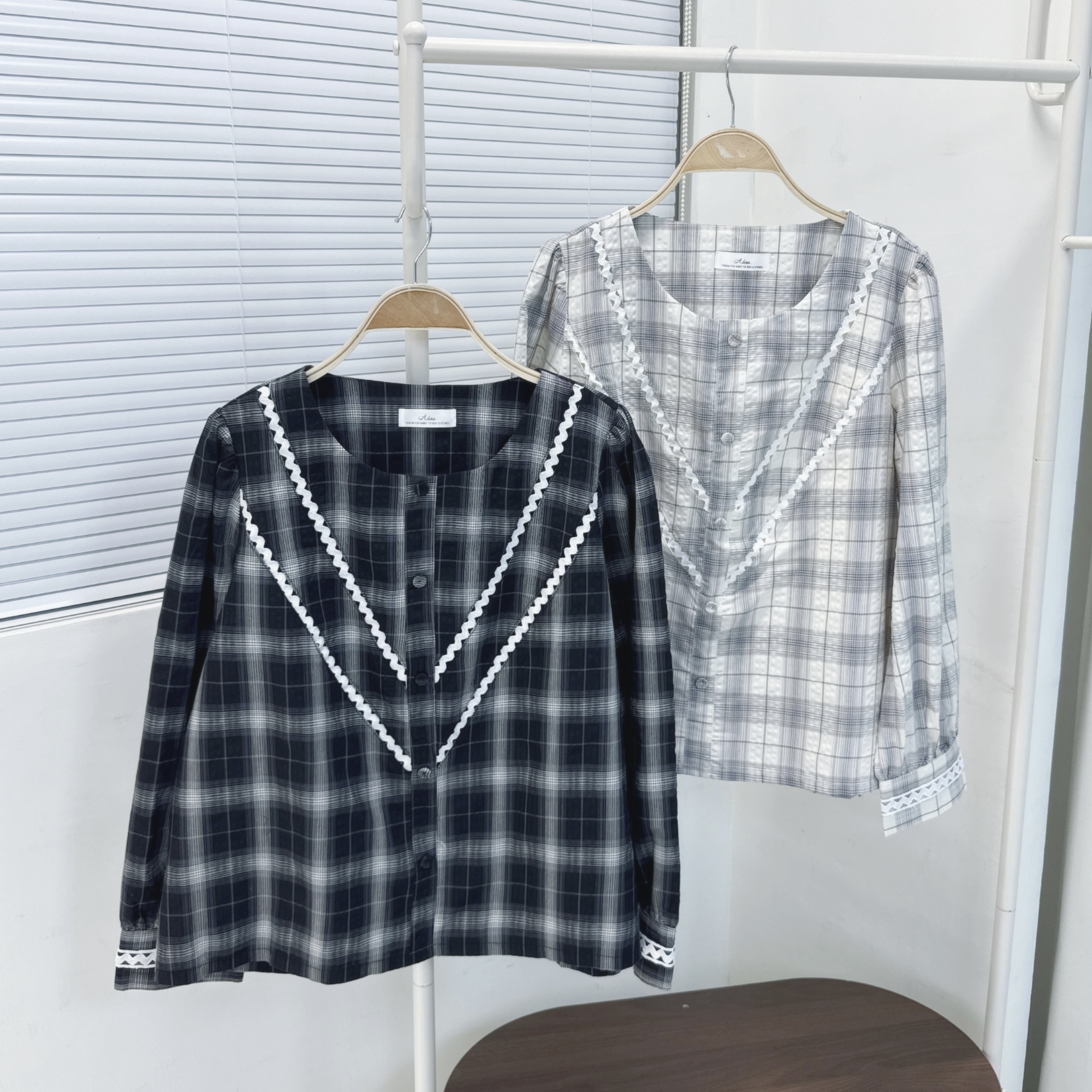 【廠家制】包鈕格紋TOP (K20-K21)