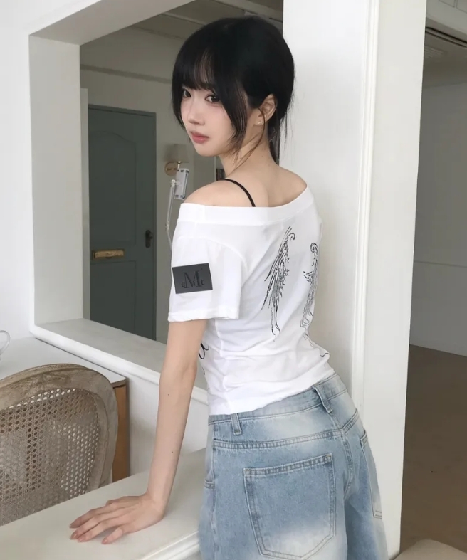 （現貨）韓牌 MUCENT ETHER ANGEL 翅膀 修身 短T P0000CNO
