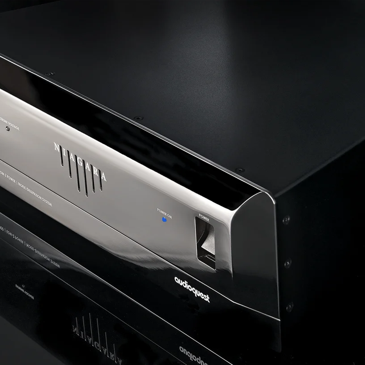 AudioQuest Niagara 5000 w/ Linear Noise-Dissipation & Non-Sacrificial Surge Protection