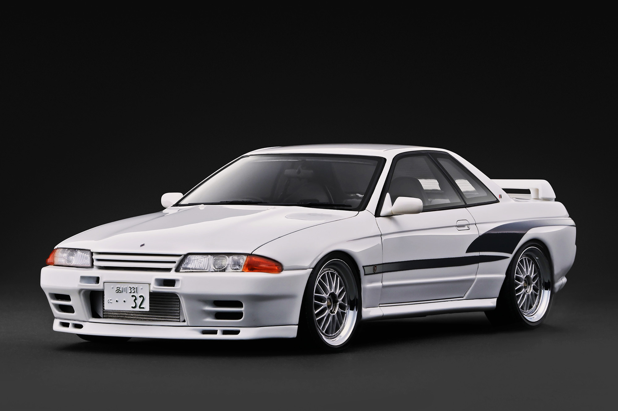 預訂 (訂金$300) (預訂價$2214) :1/18 IG BNR32 S&S Limited Version White (IG4077)