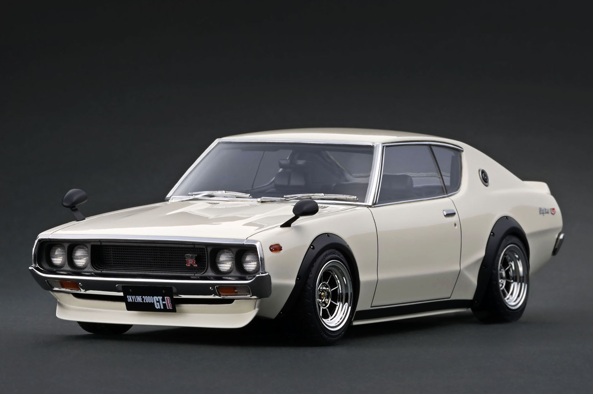 預訂 (訂金$300) (預訂價$2214) :1/18 IG Nissan Skyline 2000 GT-R (KPGC110) Ivory White (IG4256)
