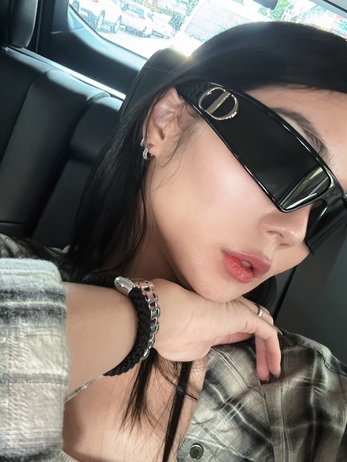 【APAIR】預購 Dior VERYDIOR M1U 迪奧 LOGO墨鏡 髮箍墨鏡 黑 白 粉 三色