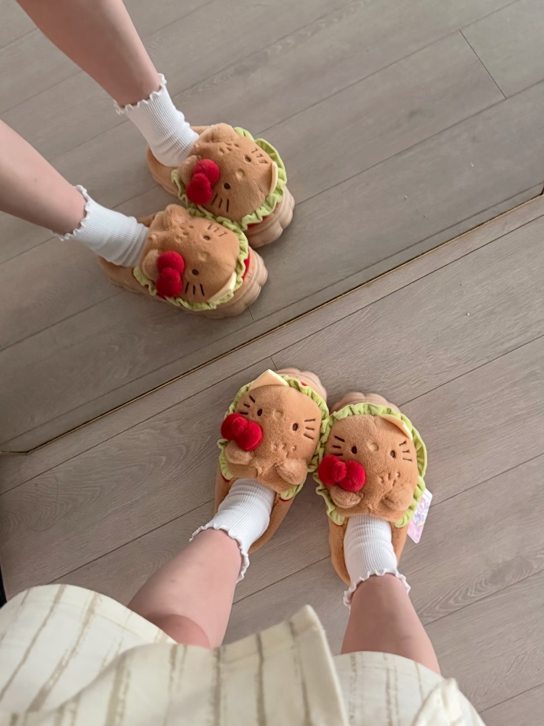 正版授權 SANRIO 三麗鷗 可愛漢堡 HELLO KITTY 毛絨包頭棉拖鞋