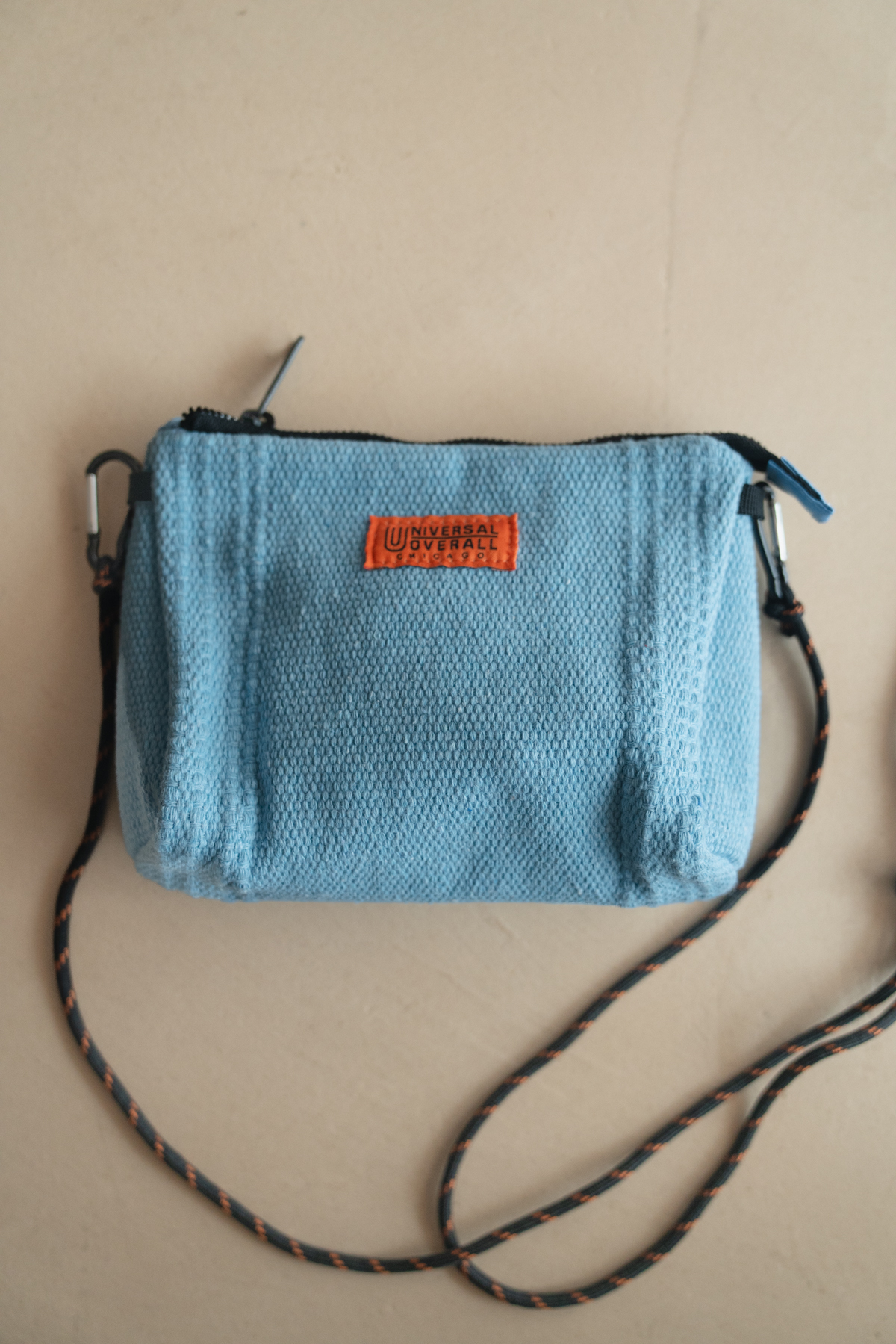UNIVERSAL OVERALL KNIT DELTE SACOAHE