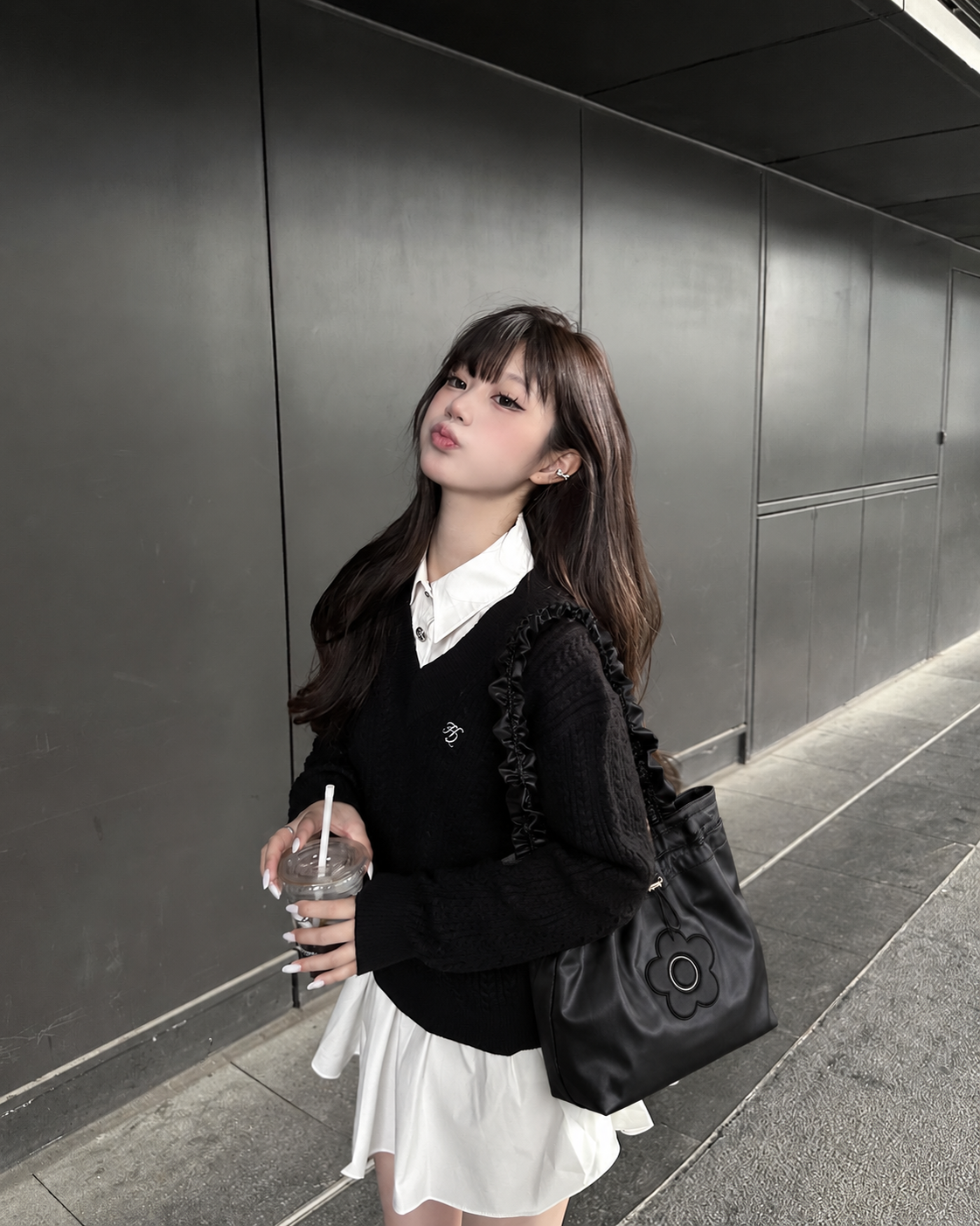 <國外限定-限量款>【MARY QUANT x VIS】荷葉邊 把手 托特包 兩色
