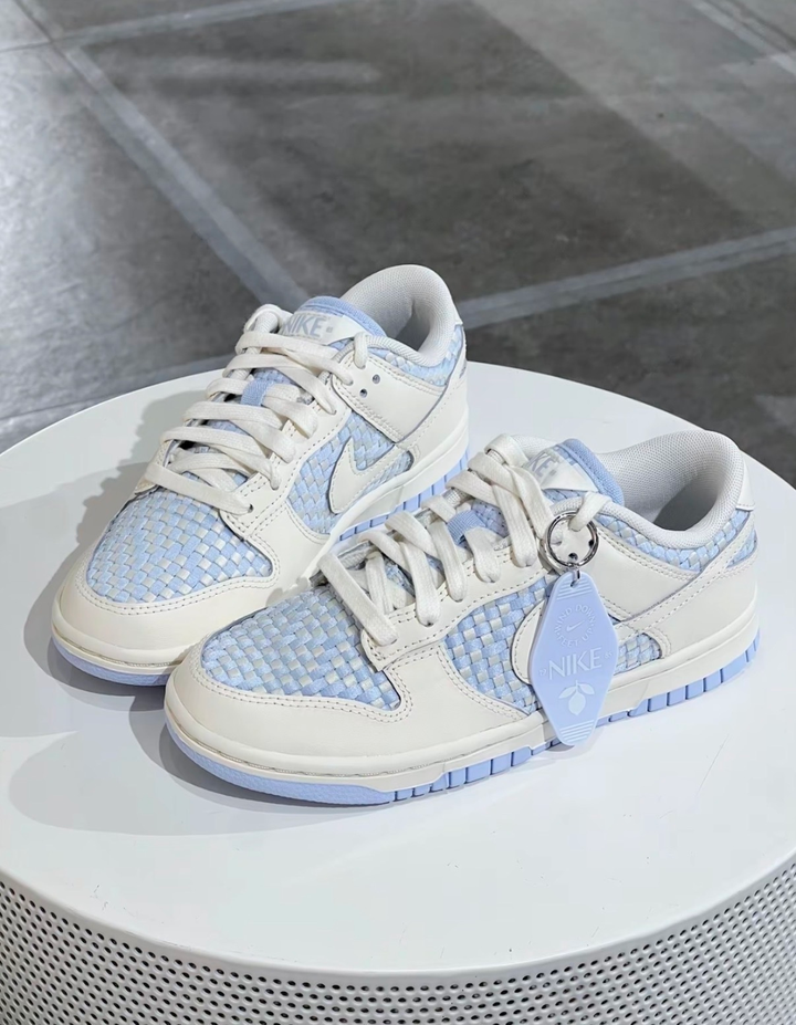 【預訂】NIKE DUNK LOW 奶油淺藍 編織棋盤格-WOMEN