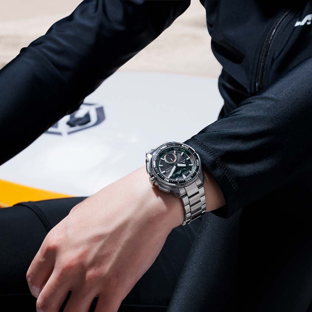 萬年鐘錶 - Citizen 星辰錶  PROMASTER   LAND系列 U812機芯 戶外運動雙顯光動能男錶 JV3001-53E 錶徑42.4MM