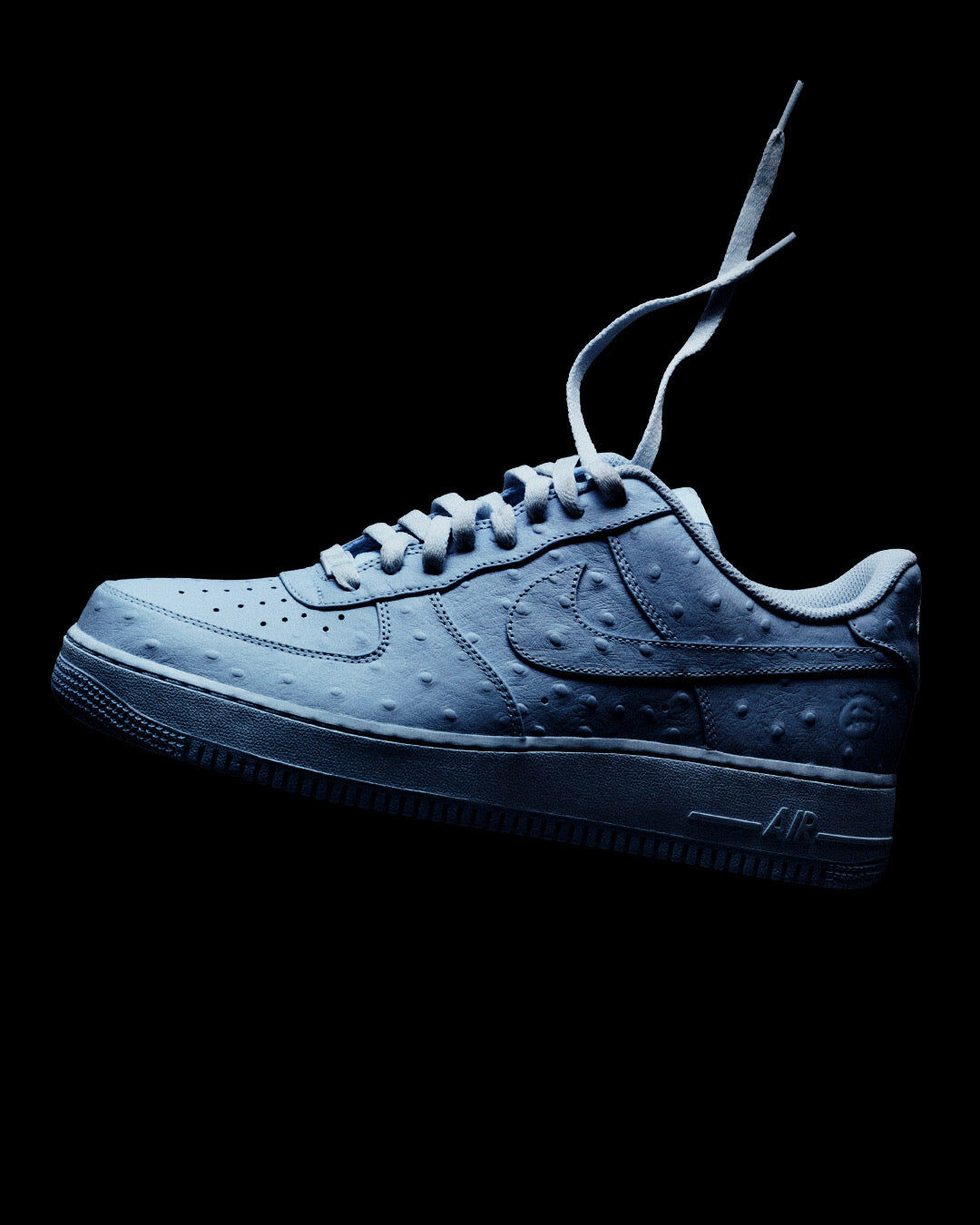 【限量聯名】TRAVIS SCOTT X NIKE AIR FORCE 1 "ICE BLUE OSTRITCH" 鴕鳥皮壓紋 冰藍 男女鞋 JF7727-400