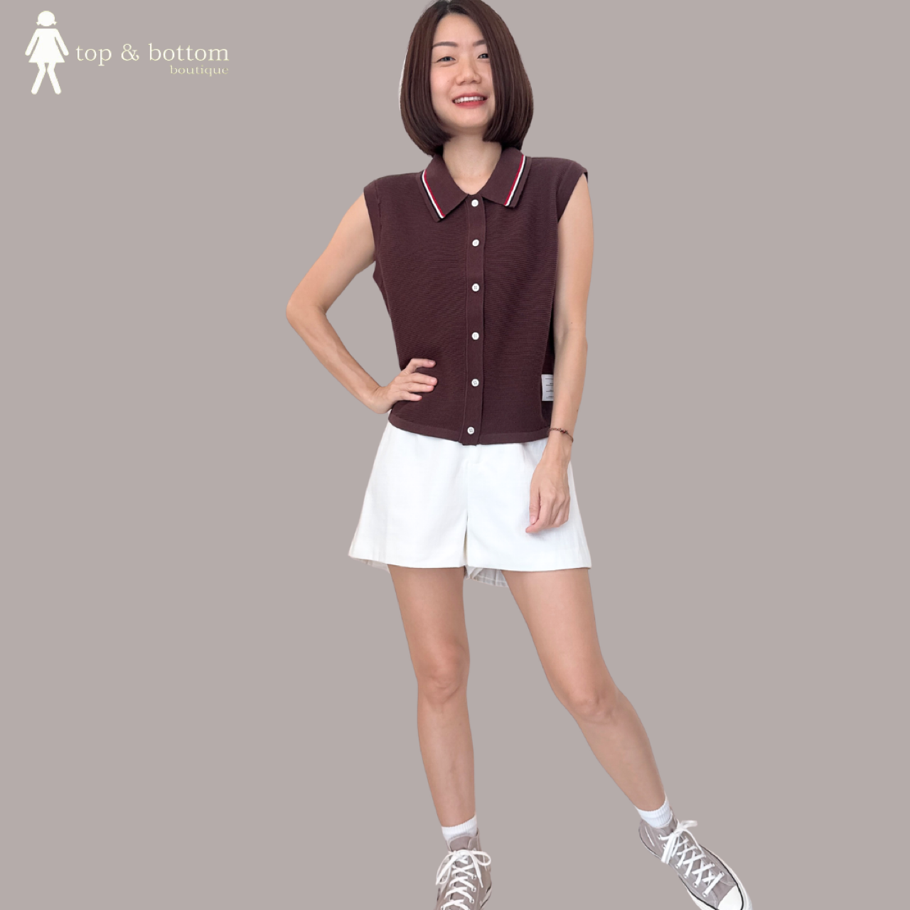 SLEEVELESS COLLARED BUTTON KNIT BLOUSE