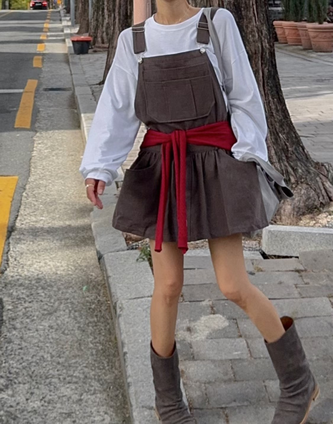 可愛吊帶短裙(內安全褲)