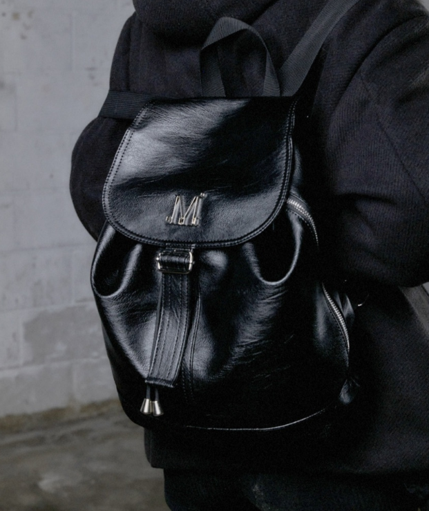 【韓國預購】KRD090716 MUCENT MUTE METAL LOGO LEATHER MINI BACK PACK UNISEX