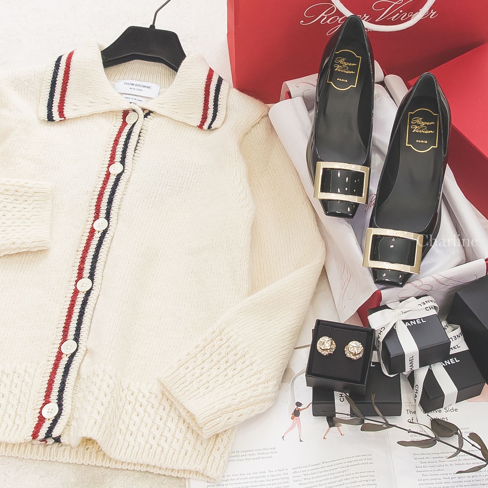 Thom Browne Donegal Rwb Stripe Hector Pointelle Cardigan 白色紅藍條紋後背臘腸狗針織羊毛混馬海毛開襟長袖外套 精品穿搭平拍情境展示