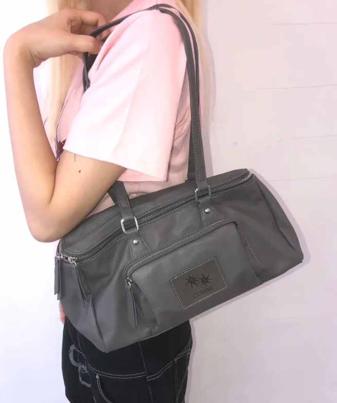 （現貨）韓牌 COIRIS EVO 皮革logo 拉鍊 方形 單肩包 C-P00000JC