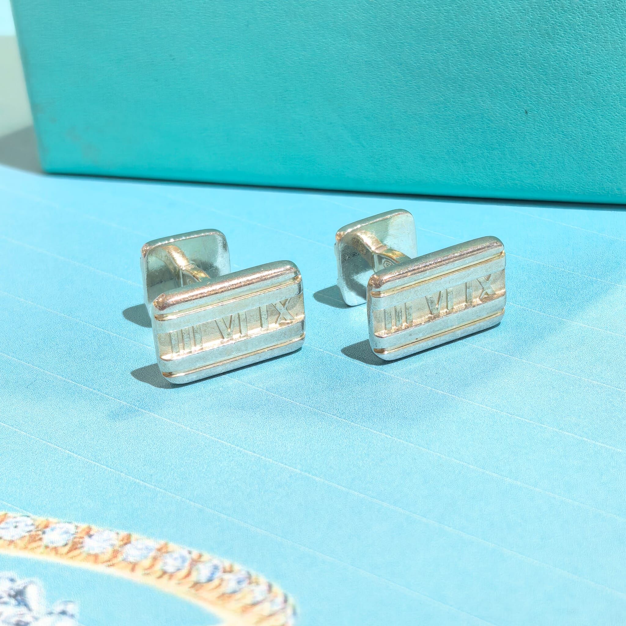 USED Tiffany & Co 袖口鈕,坑紋長方形袖扣, Atlas系列, 925純銀, 羅馬數字刻紋, 925 SILVER #香榭站正品
