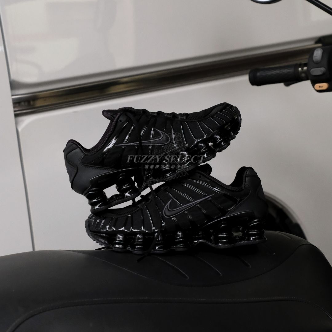 【逢甲 FUZZY】Nike Shox TL "Metallic Hematite" 全黑 彈簧鞋 AV3595-002