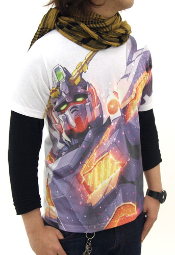 ﾕﾆｺｰﾝｶﾞﾝﾀﾞﾑﾌﾙｸﾞﾗﾌｨｯｸTｼｬﾂ/WHITE COSPA 092826