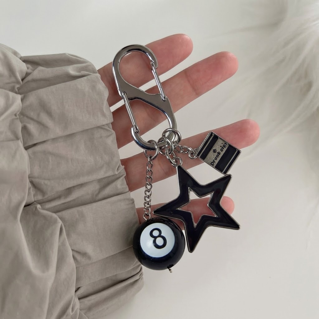 【預購】國外直送 美式風格 八號球 8 Ball Star 星星 Rockstar Guitar 搖滾 吉他 登山扣環 Keychain 金屬 鑰匙圈