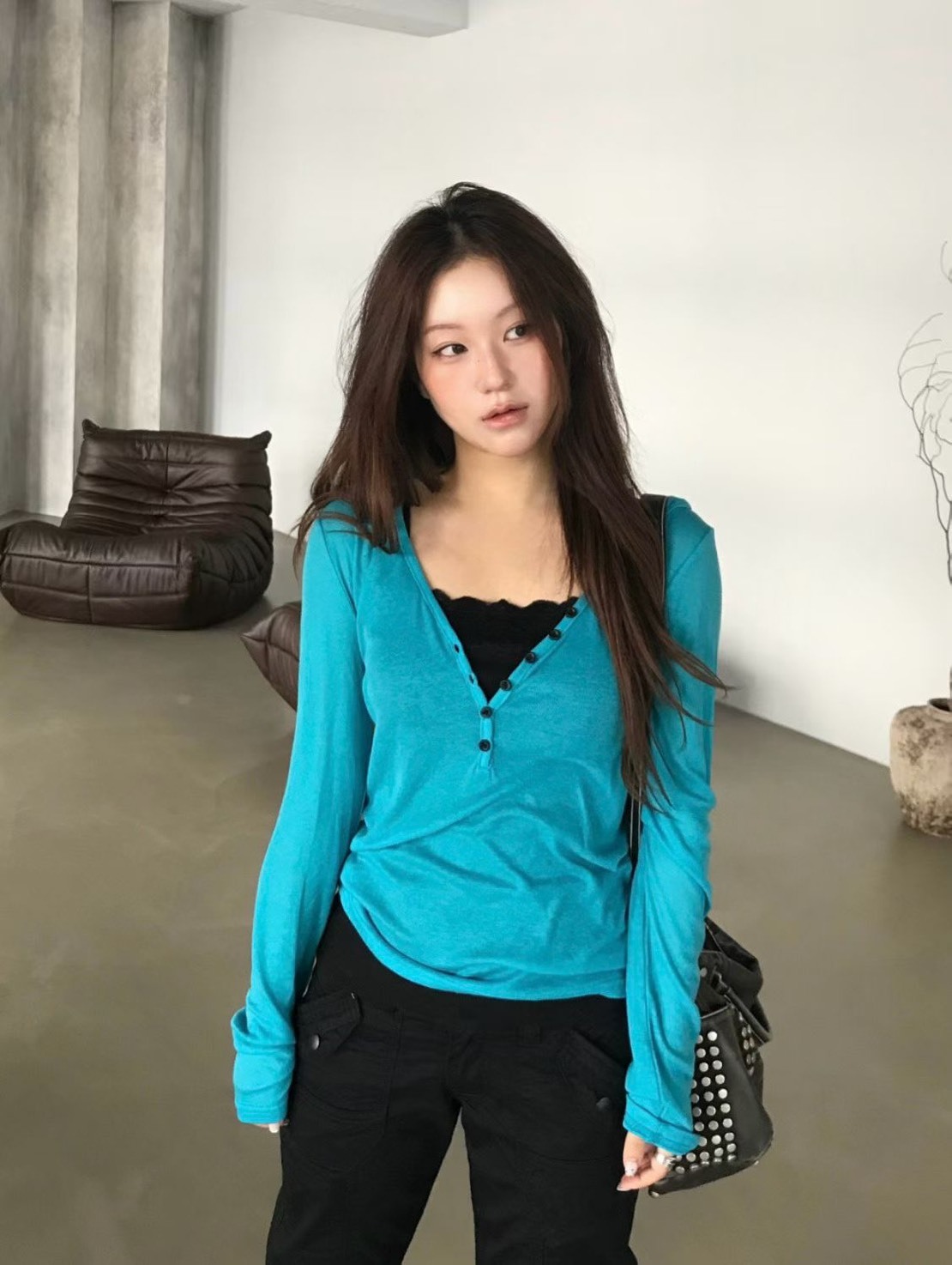 開釦薄款舒服綿長袖素t