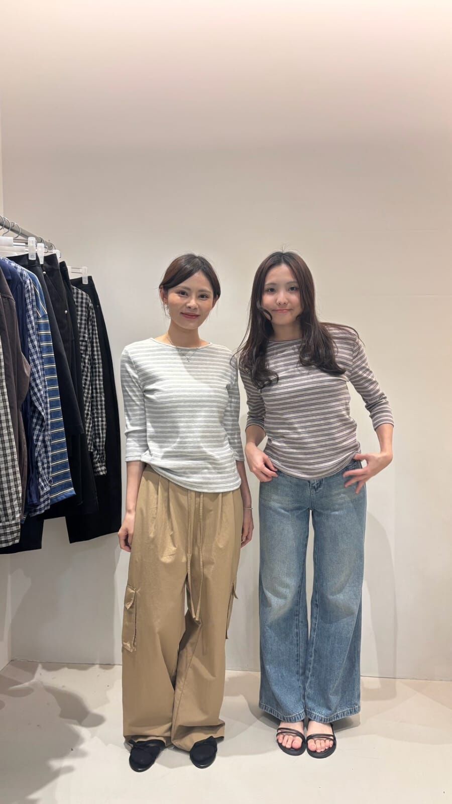 AT7119 細橫條紋七分袖上衣