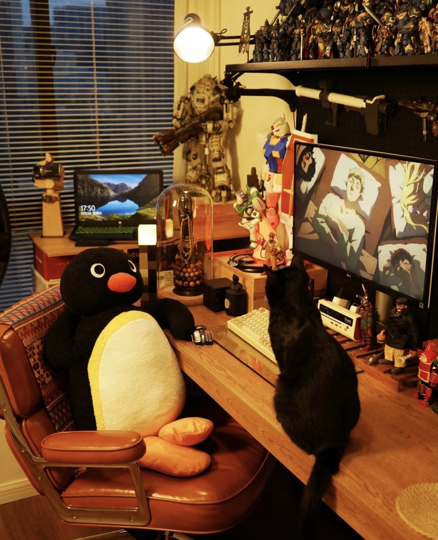 新品預購！PINGU 企鵝家族 PINGU可愛站姿大玩偶 60cm