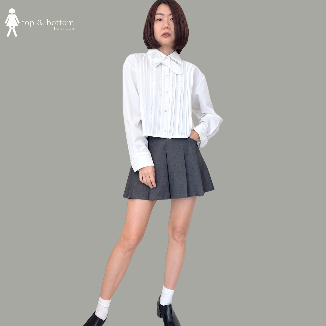 LONG SLEEVE PLEATED SHORT SHIRT WITH COTTON LACE DETAILS
