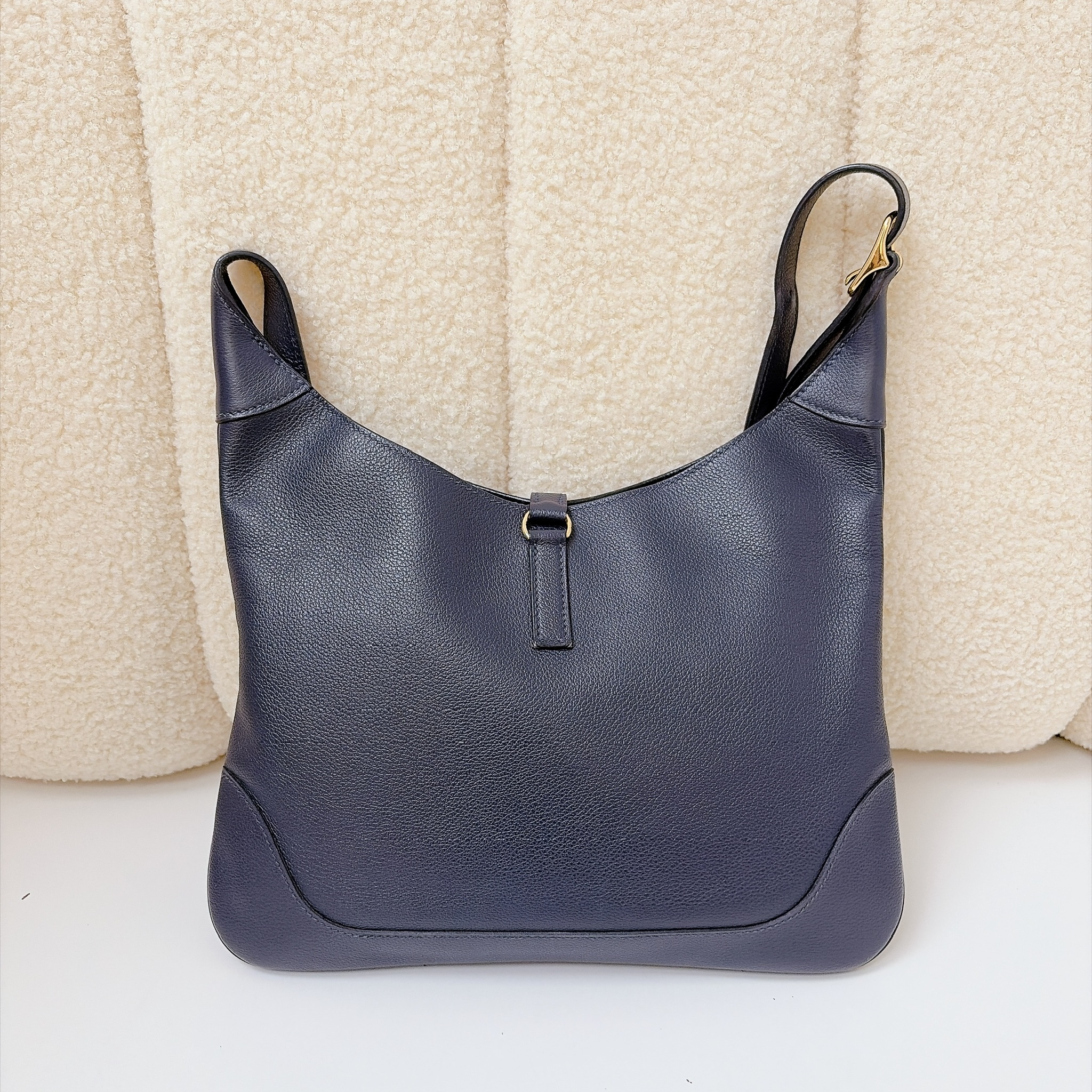 Hermès Trim 31 Shoulder Bag - Navy / GHW