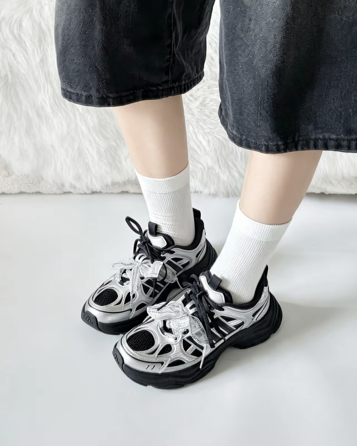 【預購】ADIDAS W XLG FIN PULSE 銀黑色 LA6811
