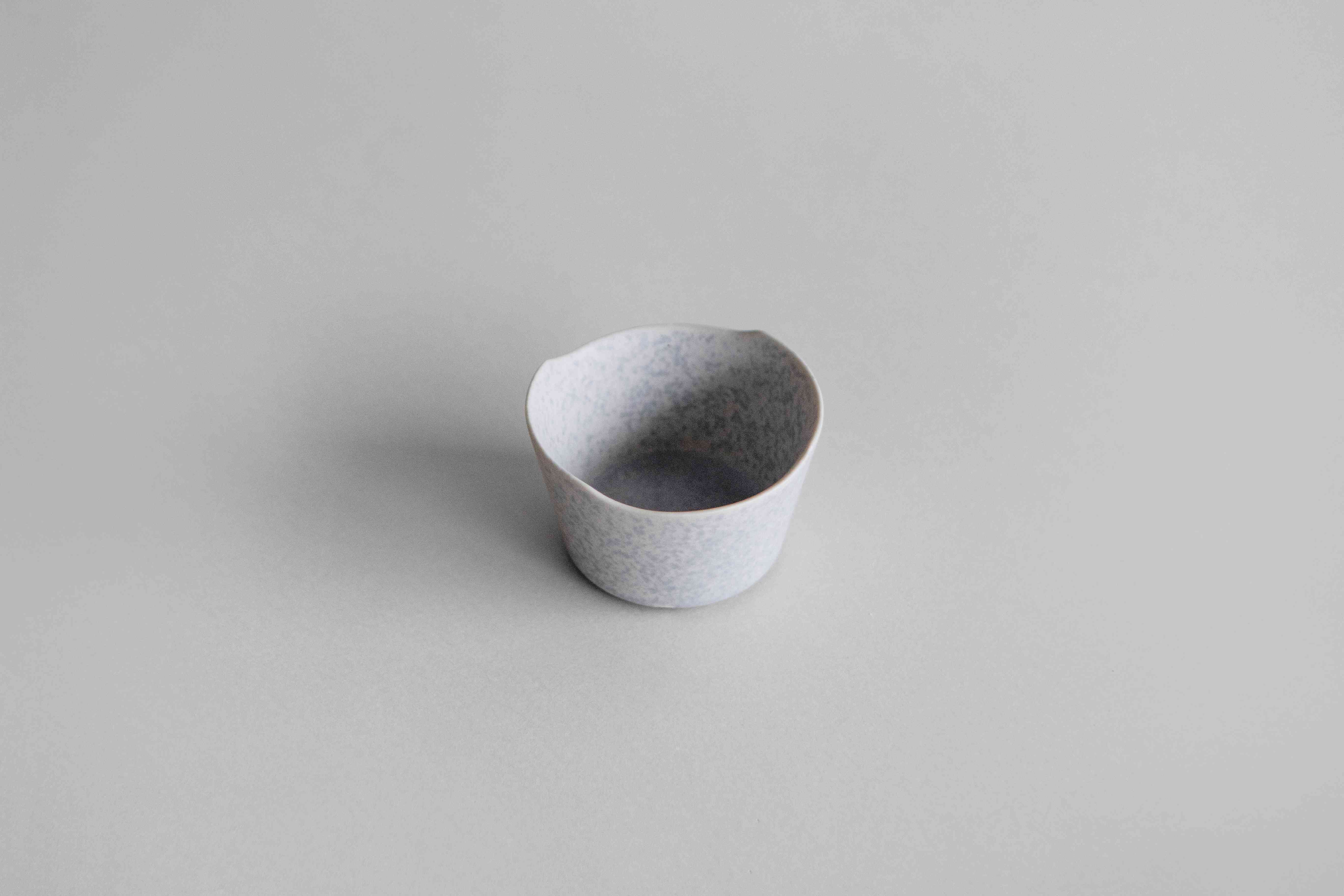 yumiko iihoshi porcelain - 一日碗(S) 淺灰藍