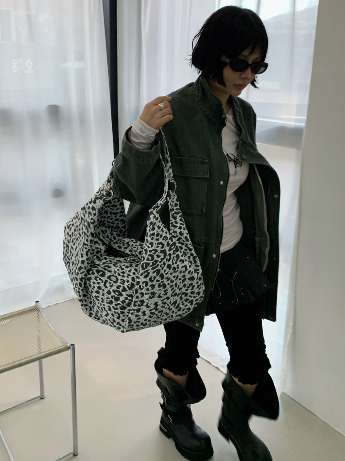 （預購）antique JEY🇰🇷 聖水vibe大容量肩背包
