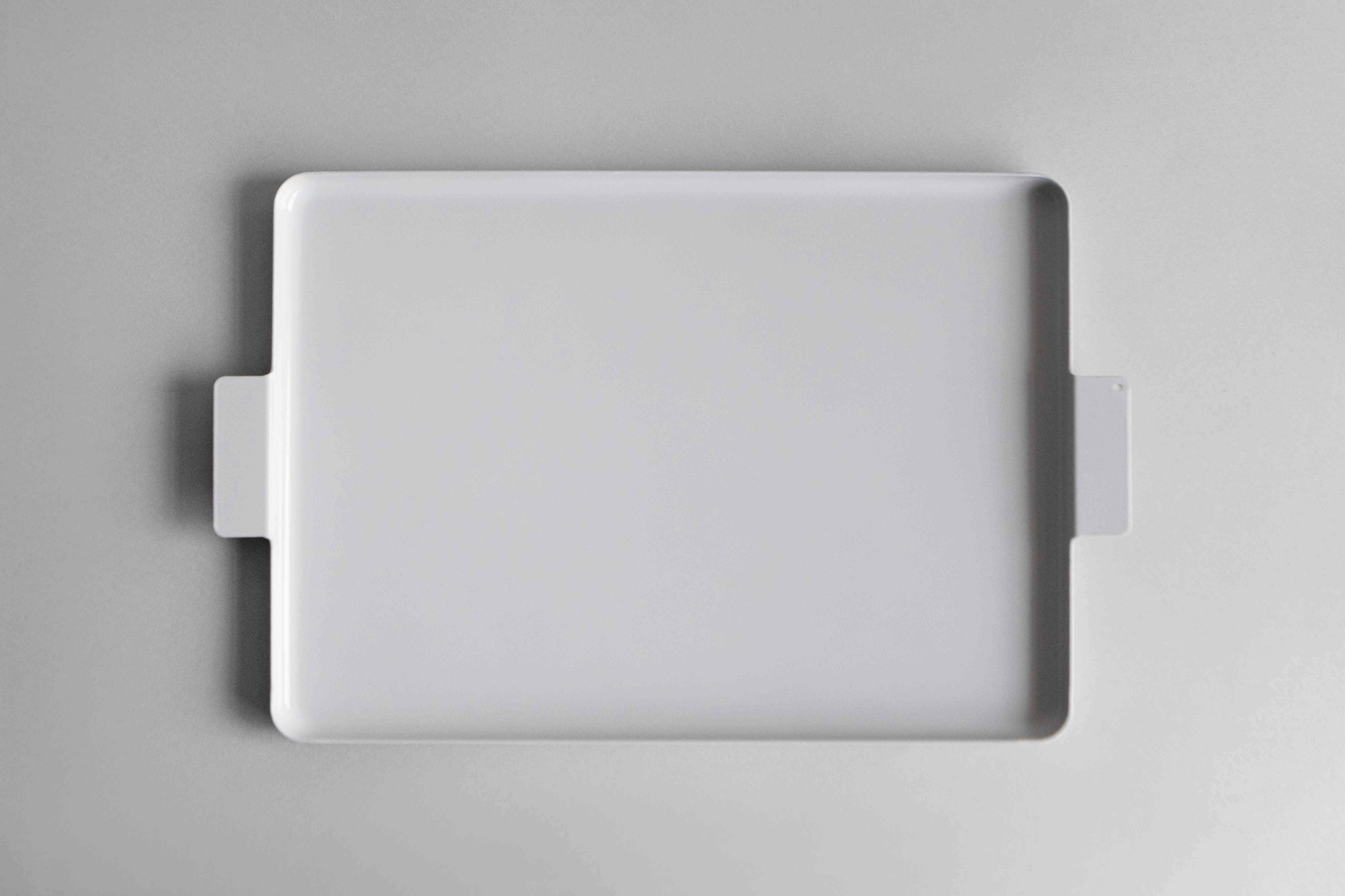 yumiko iihoshi porcelain - Colored' aluminum tray 彩色鋁製托盤 / 長方形 / 白