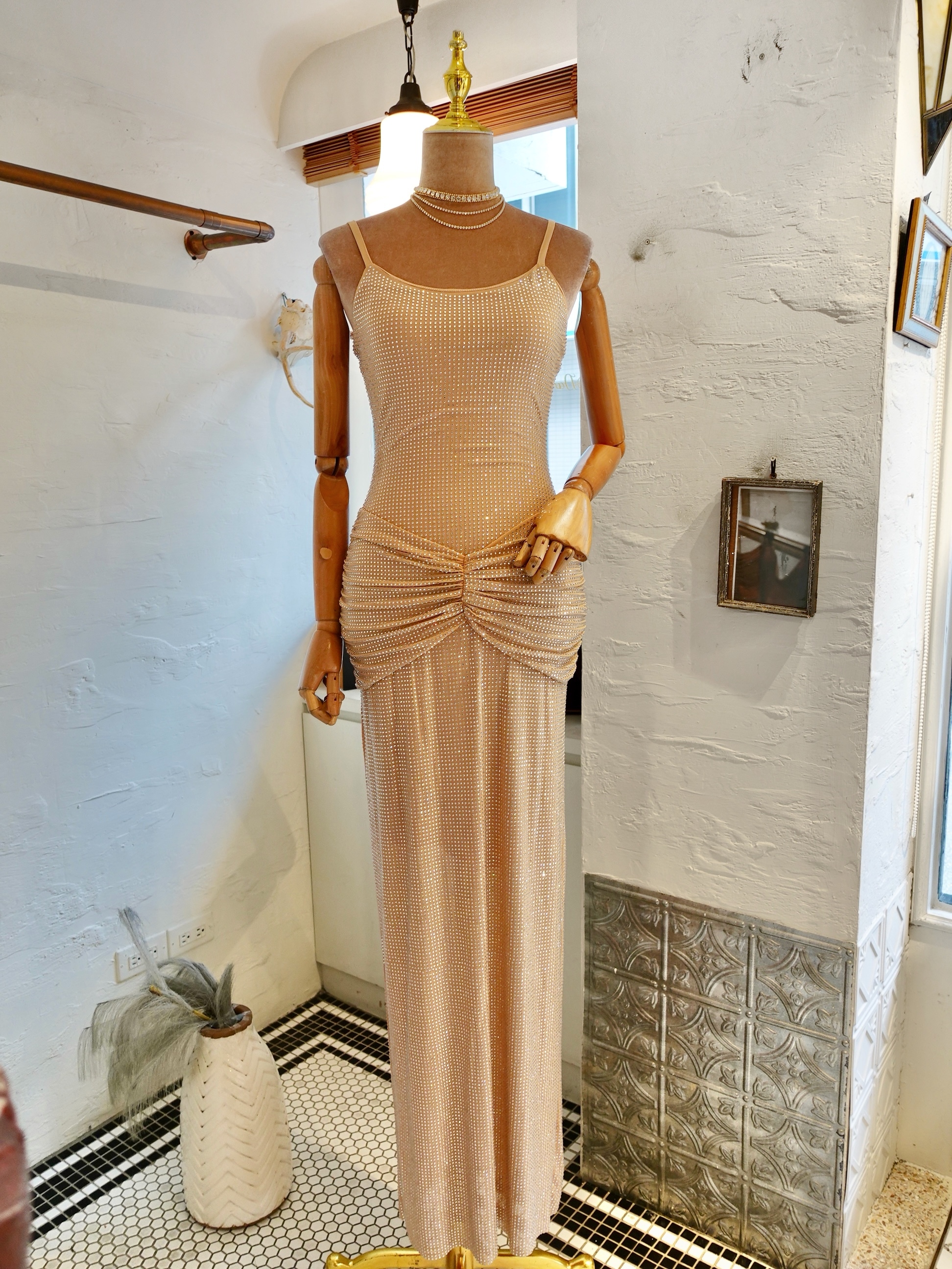 Nude裸色水鑽抽縐腰飾Dress
